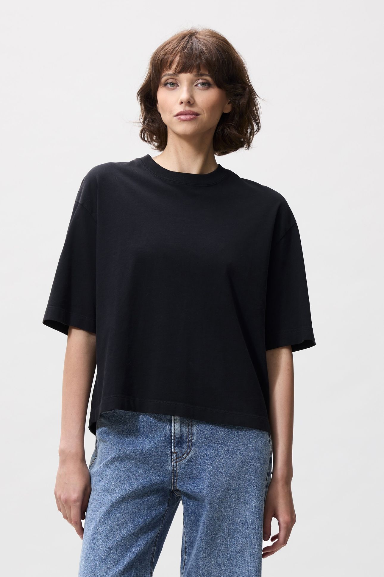 LOOSE FIT TSHIRT BLACK 2