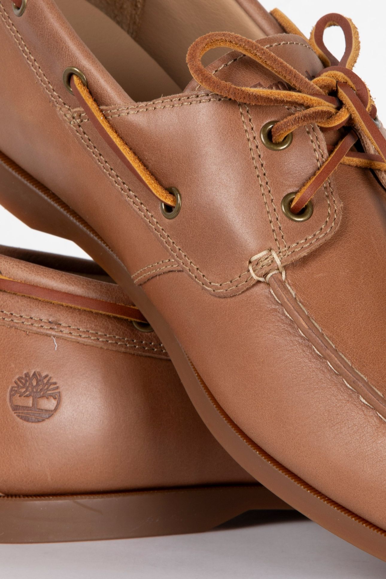 CEDAR BAY ESSENTIAL BOAT SHOE LIGHT BROWN FULL GRAIN 3