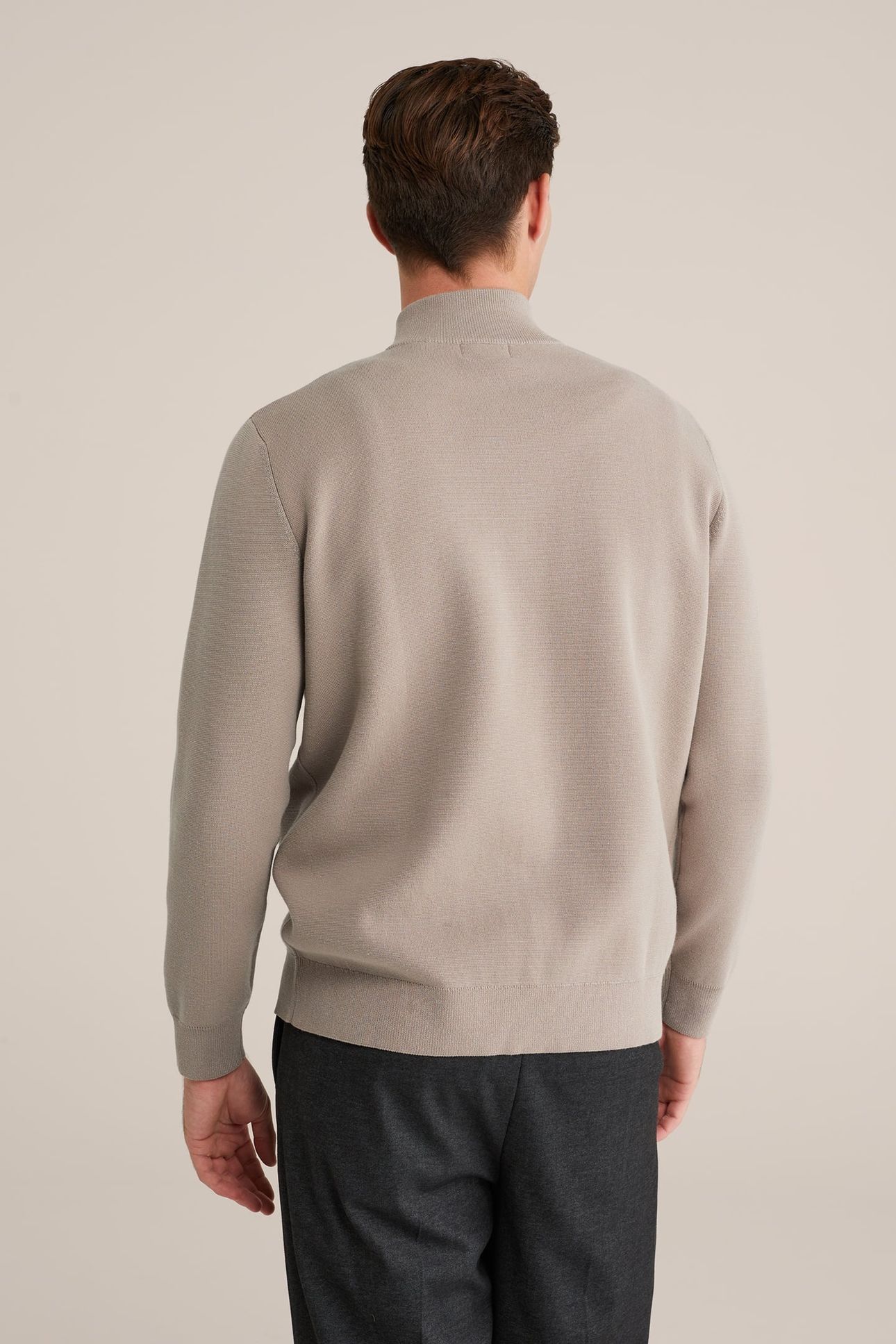 HALFWAY ZIPPER GREIGE 3