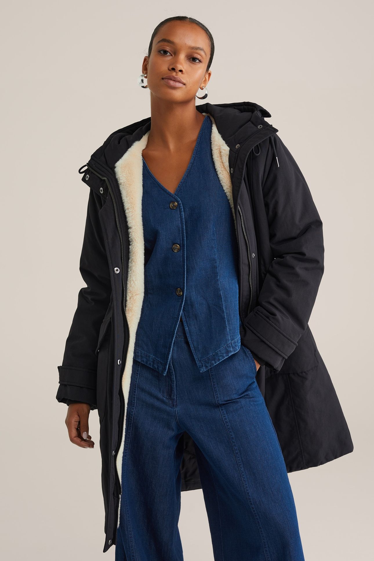 PARKA BLACK 3