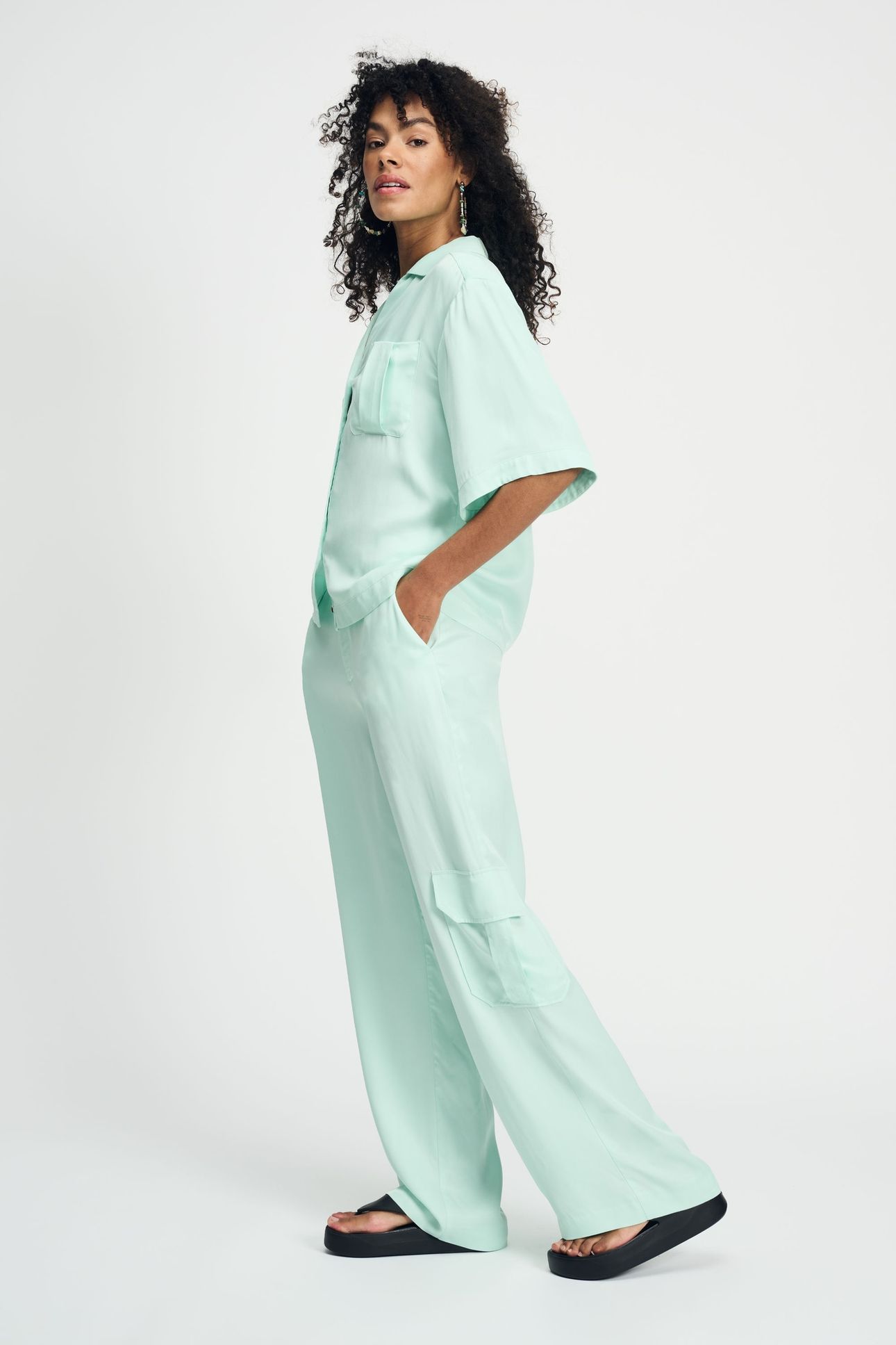 BLOUSE - SATIN FRESH MINT 3