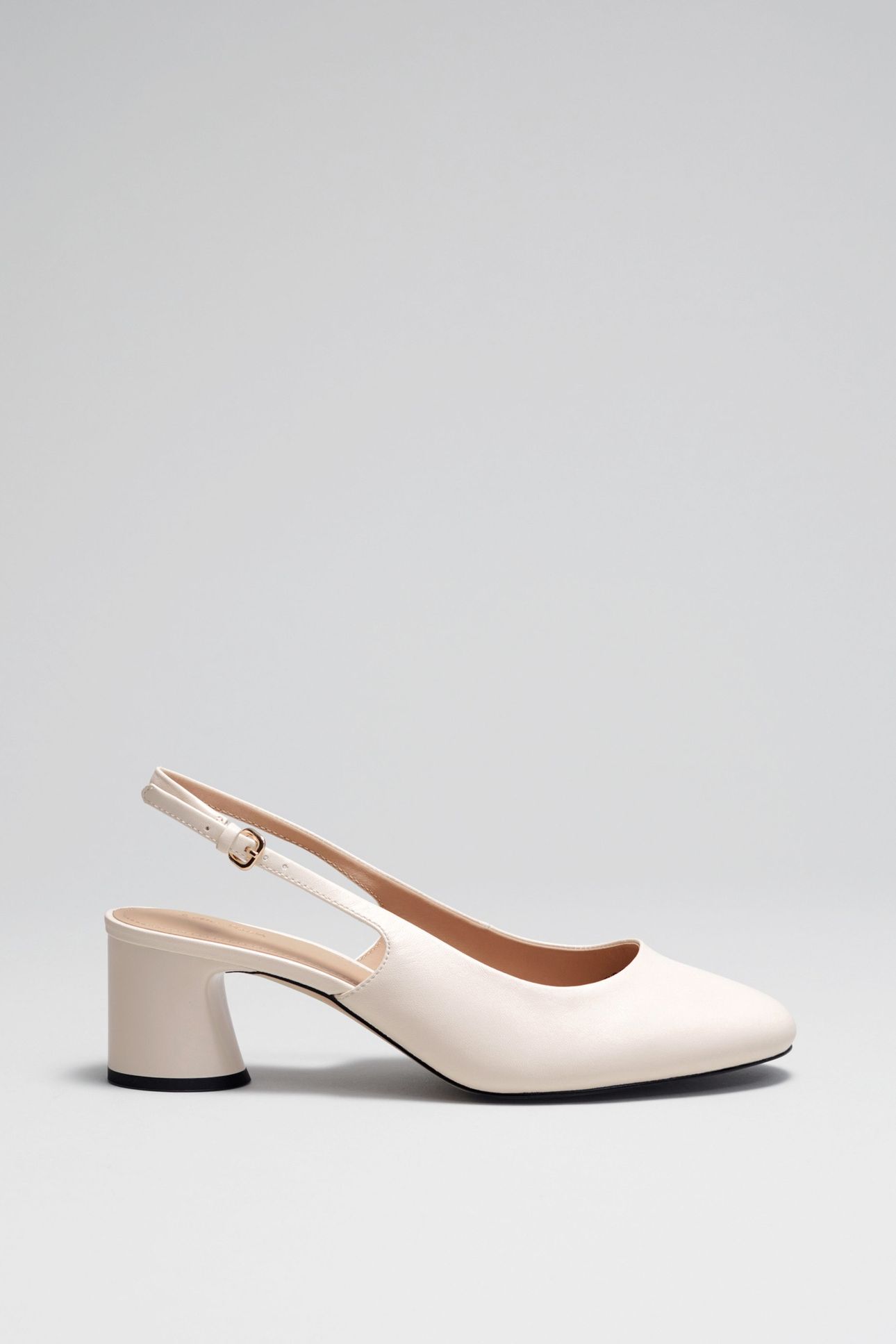 HASEL BLOCK HEEL PUMP WHITE 1