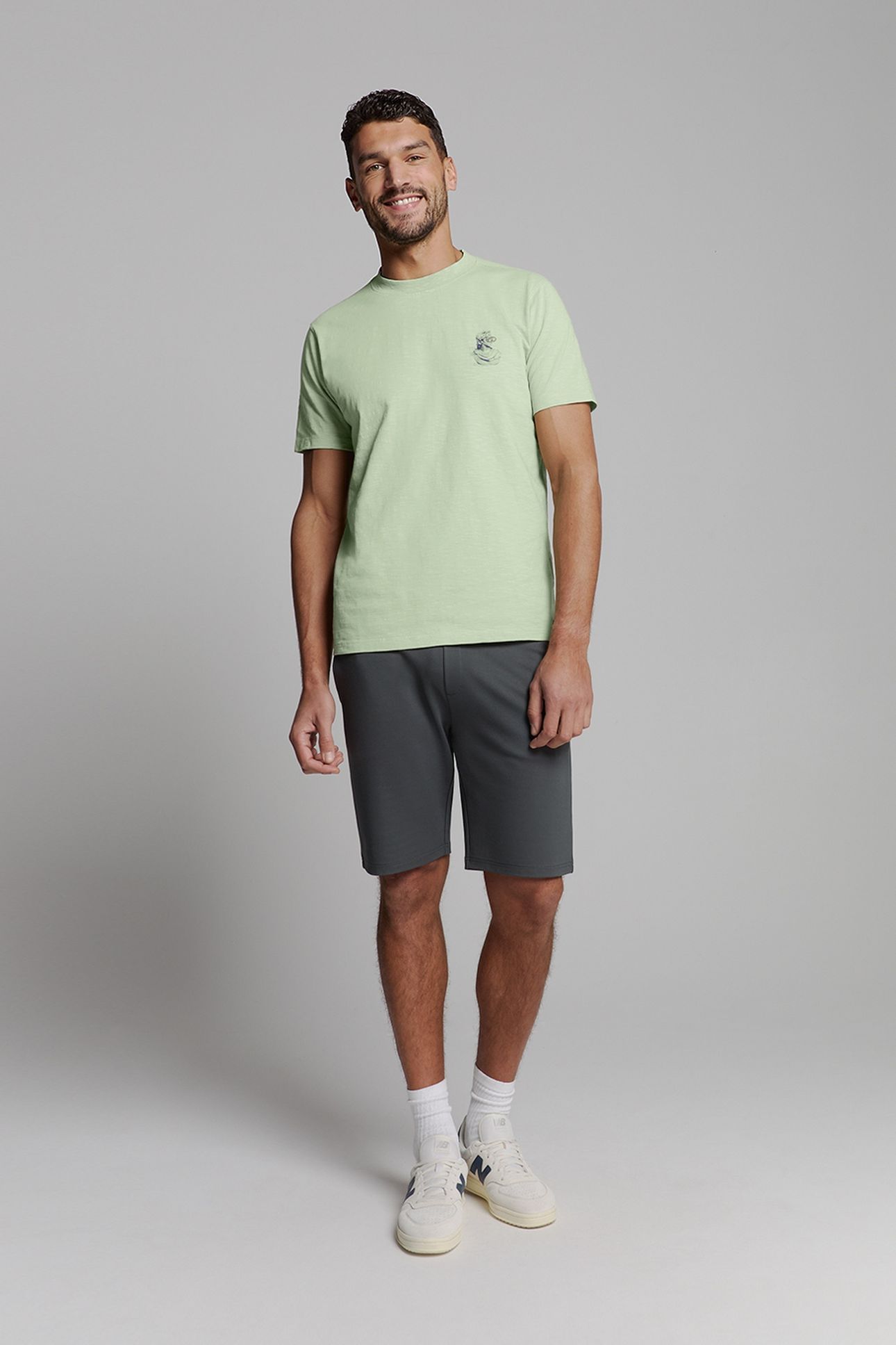 T-SHIRT CREWNECK SLUB PLACED PRINTS MINT 2
