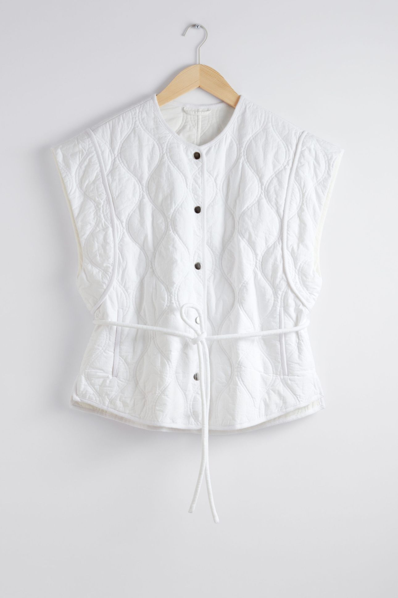 BOBBI VEST WHITE 3