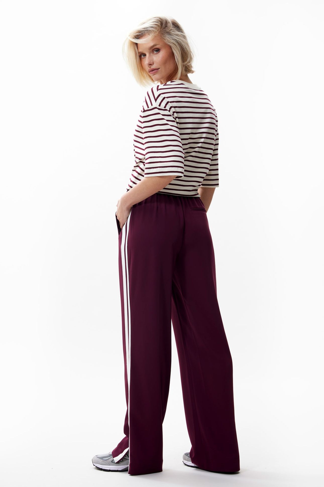 TRACKSUIT TROUSERS WINETASTING 2