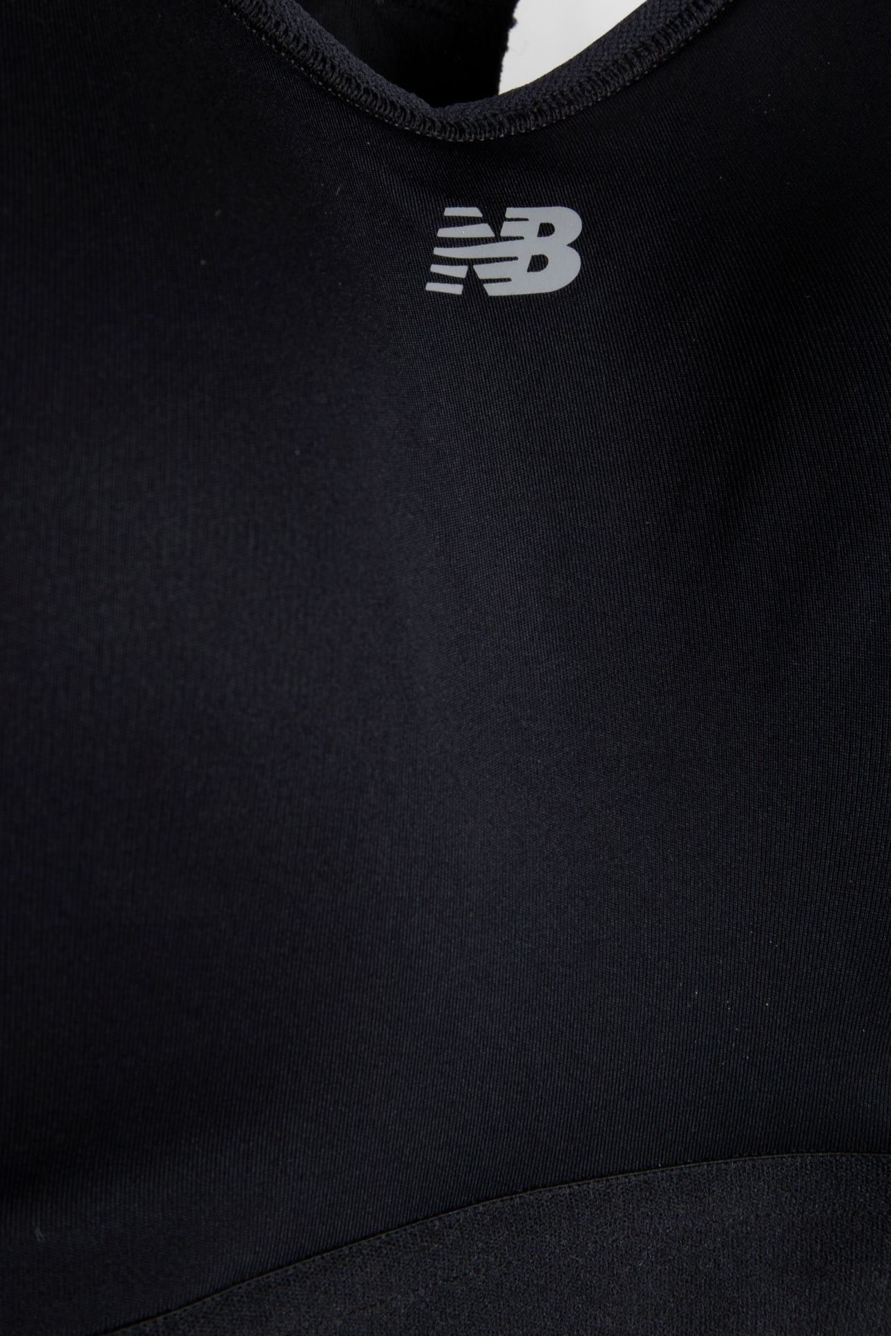 NB ESSENTIAL RUN BRA BLACK 4