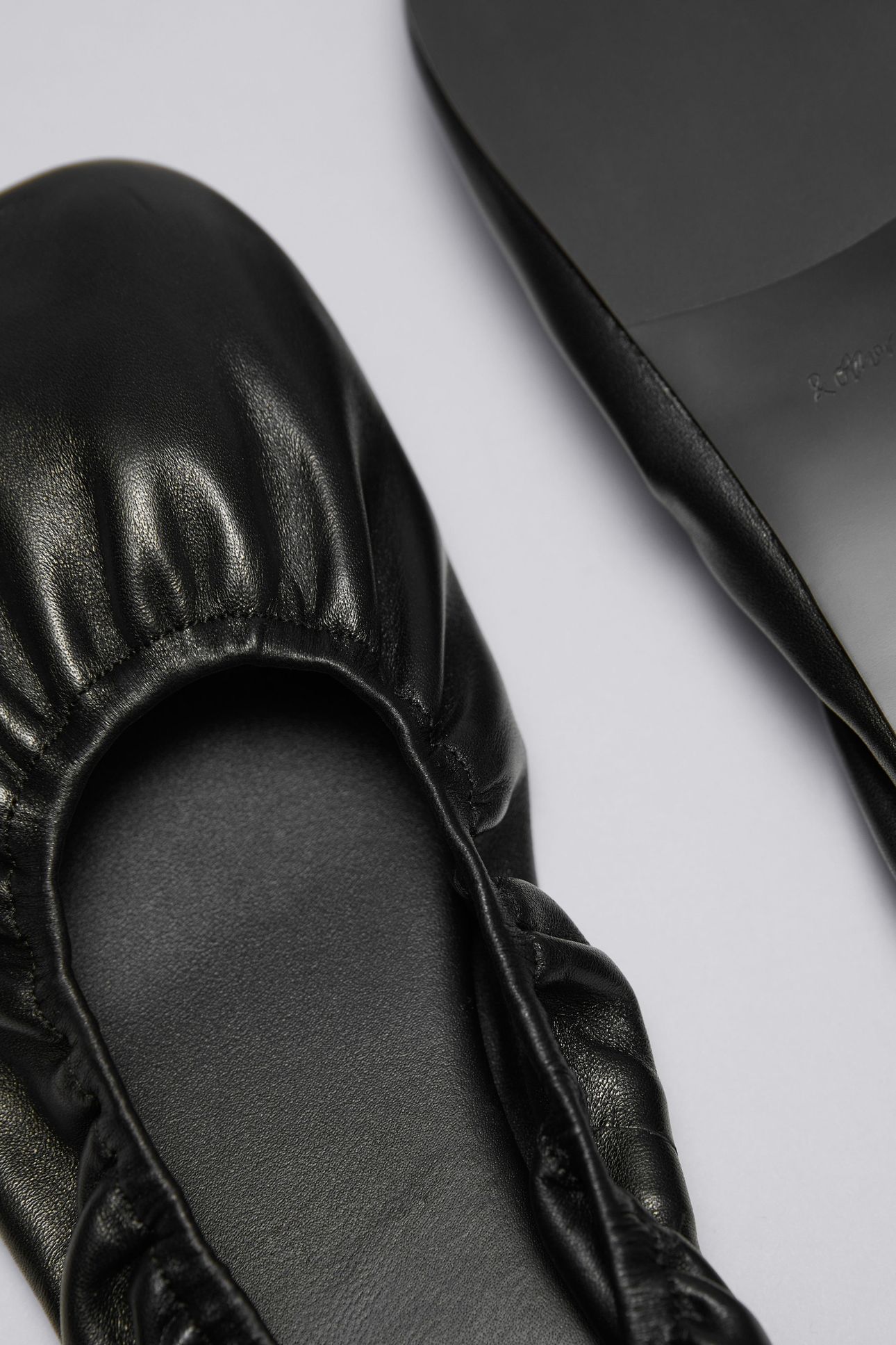 LUNA NAPPA BALLERINA BLACK 3