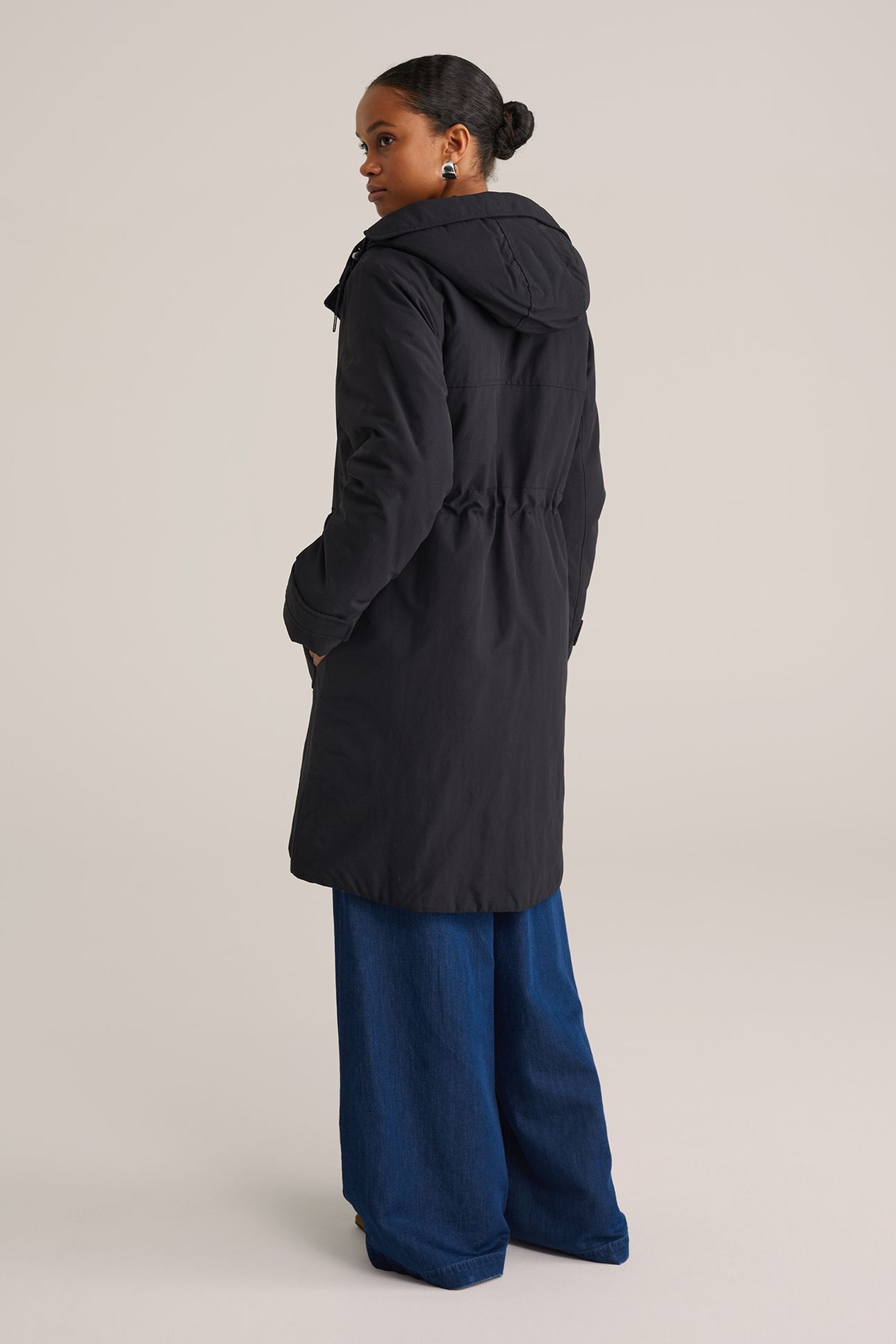 PARKA BLACK 4