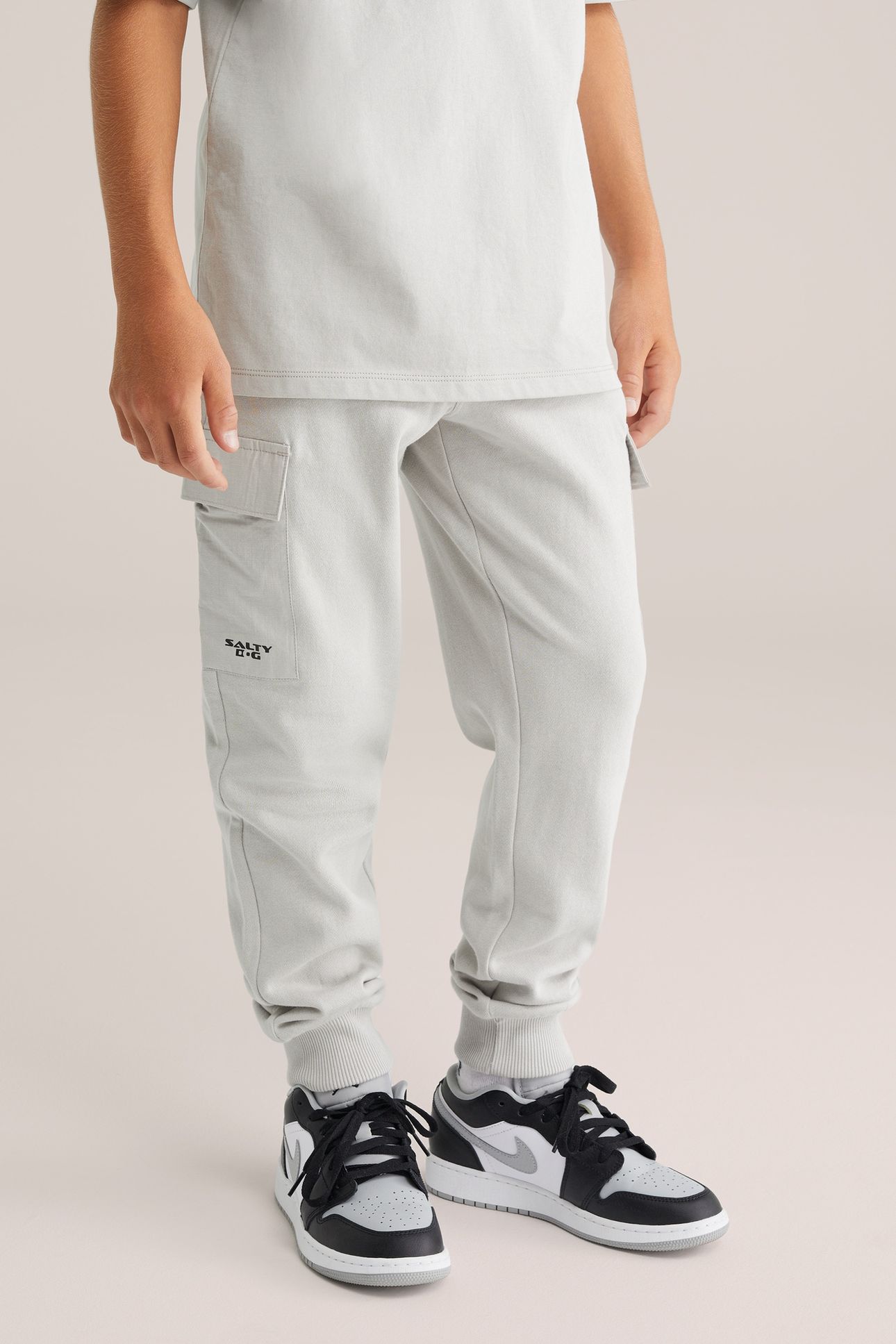 JOGGING PANTS LIGHT GREY 2