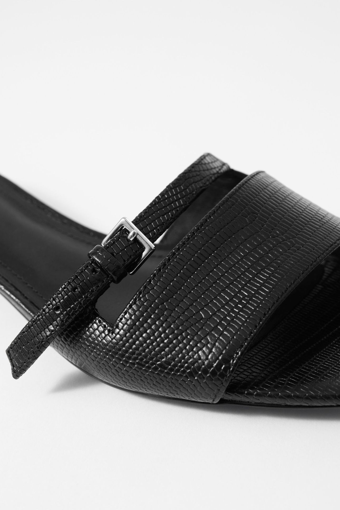 SANDALETTE BLACK 4