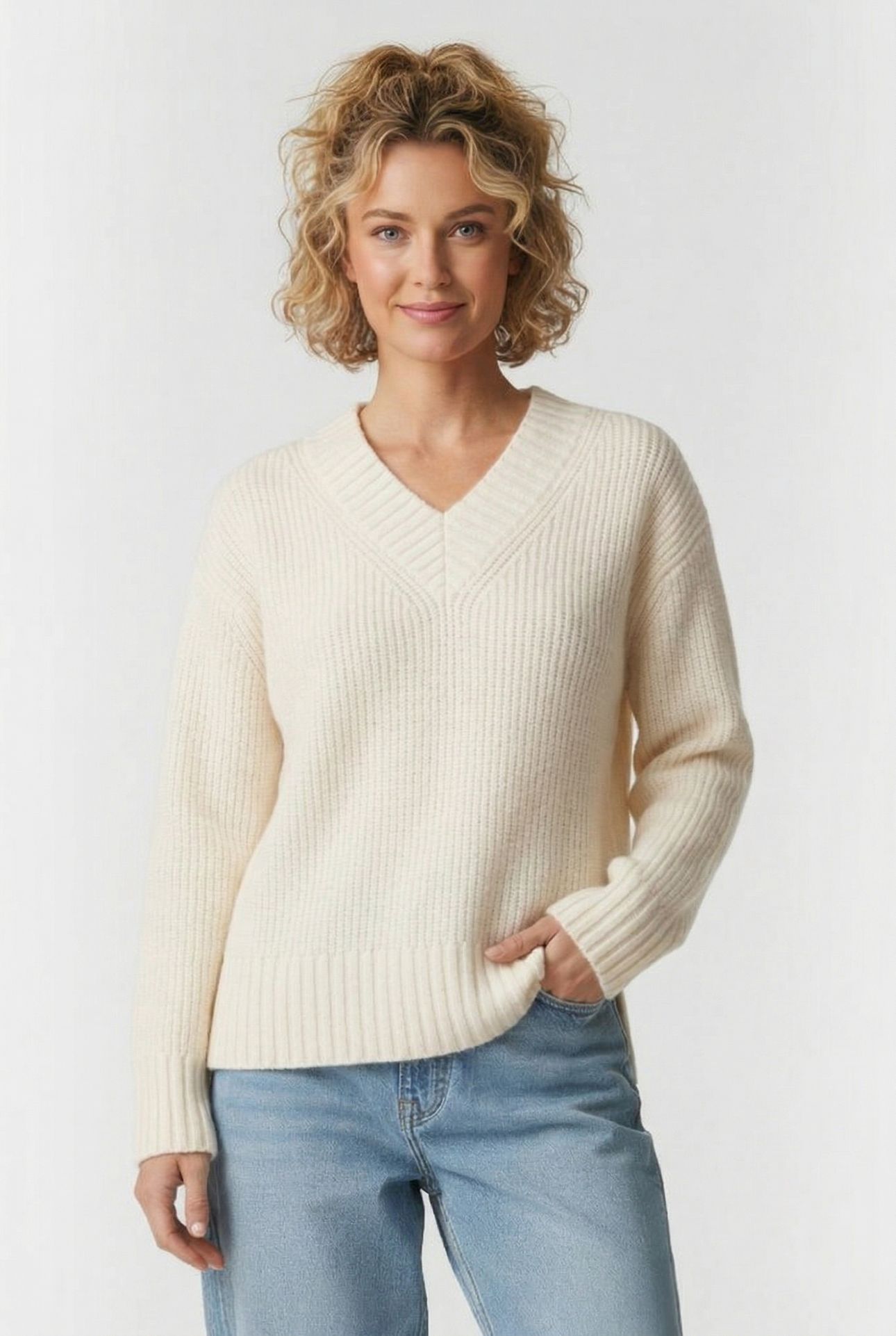 CARLA SWEATER WHITE 1