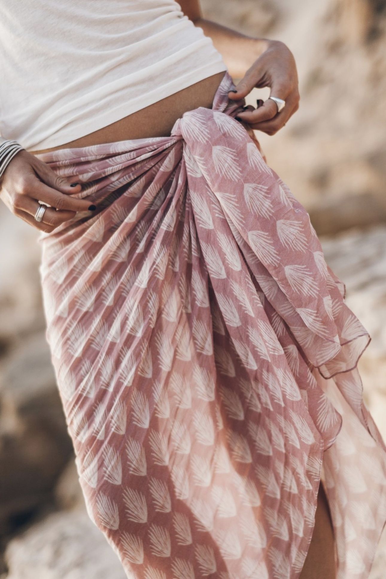THE PINK PRINTED PAREO PINK 2