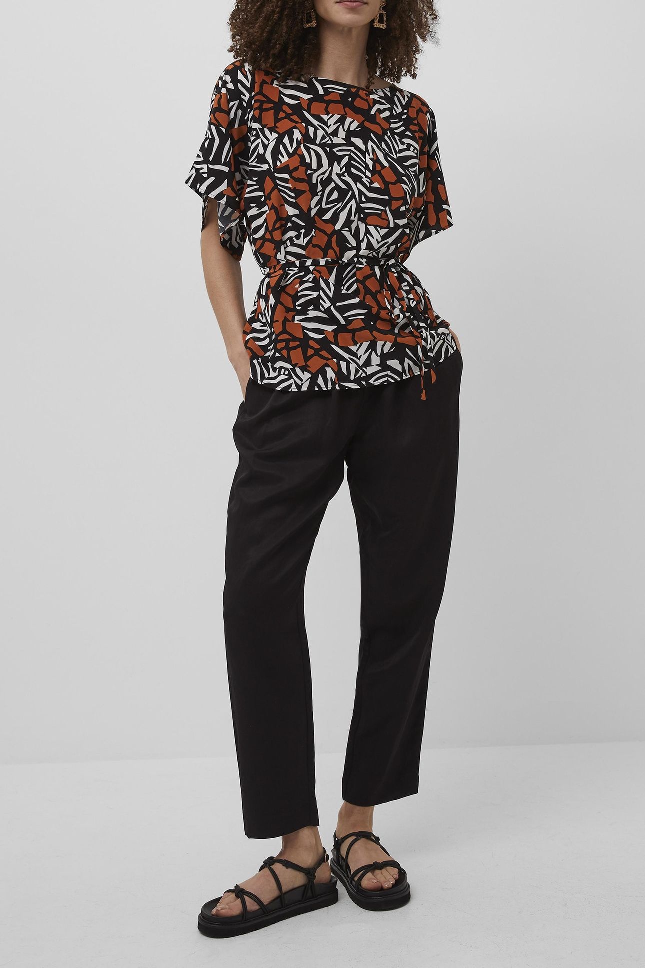 AFARA DRAPE BELTED TOP BLACK MULTI 2