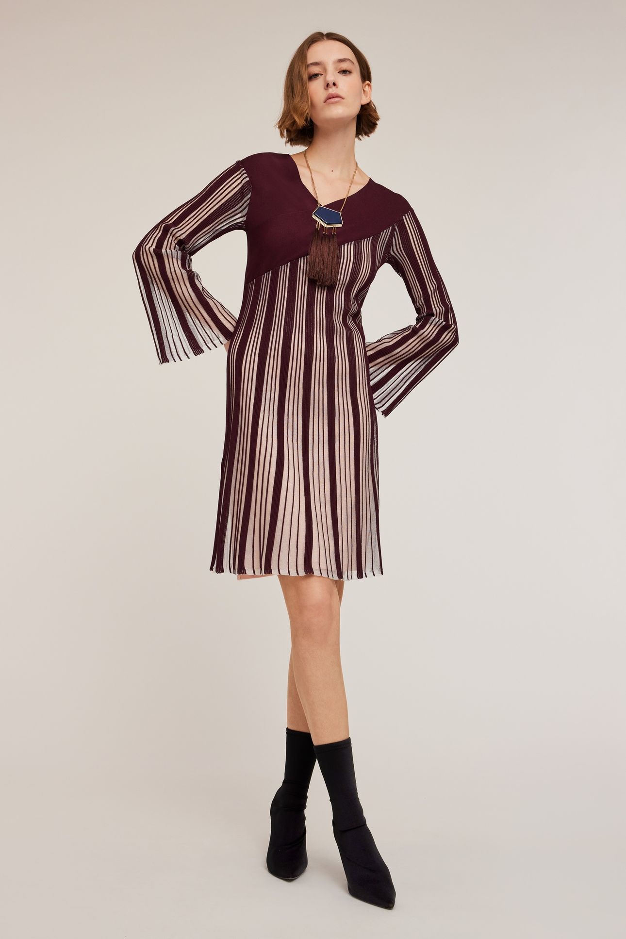 PLEATED EFFECT LUREX KNIT STRIPED DRESS BURGUNDY | Motivi