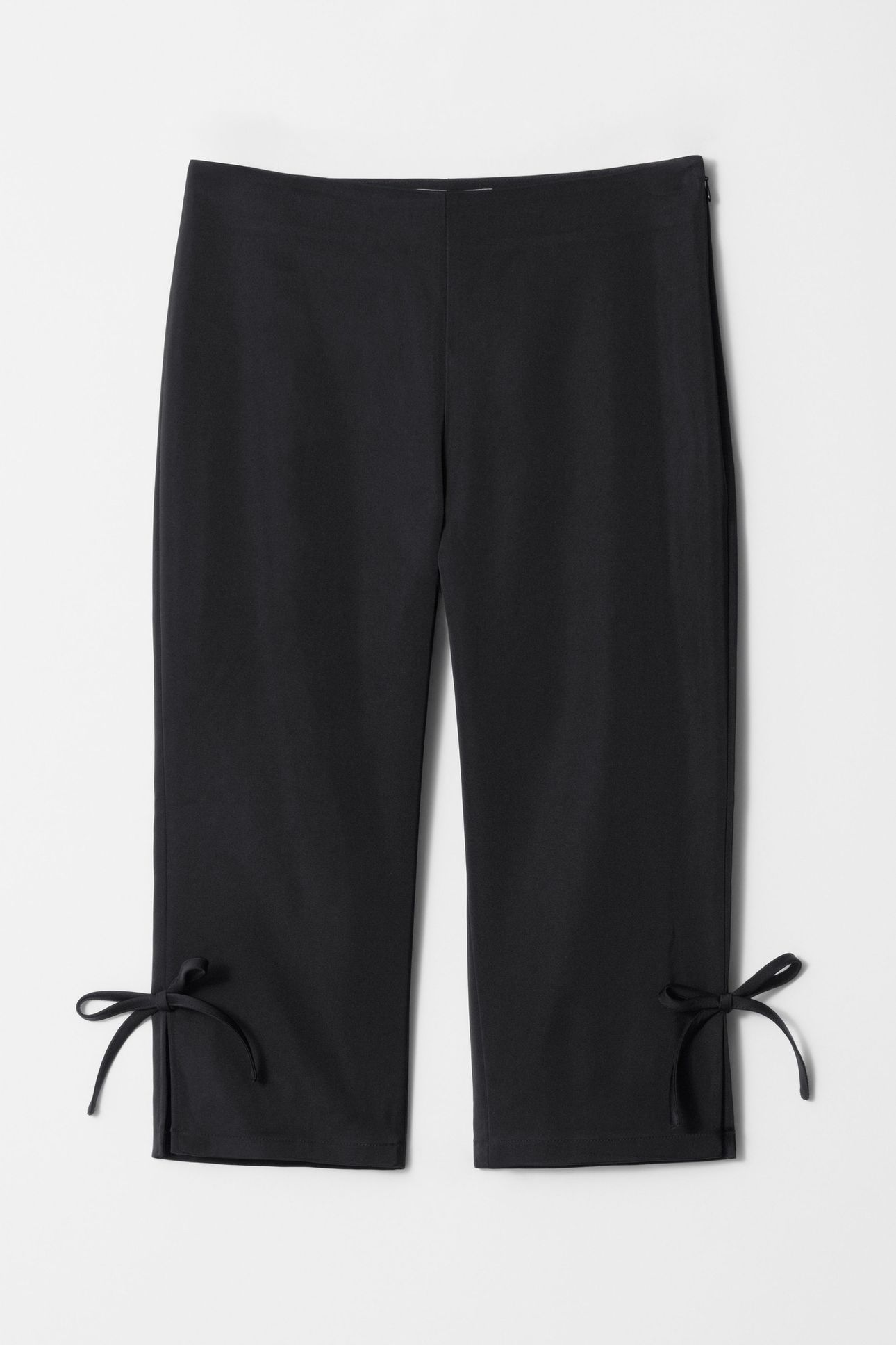 DORYA CAPRI PANTS BLACK 3
