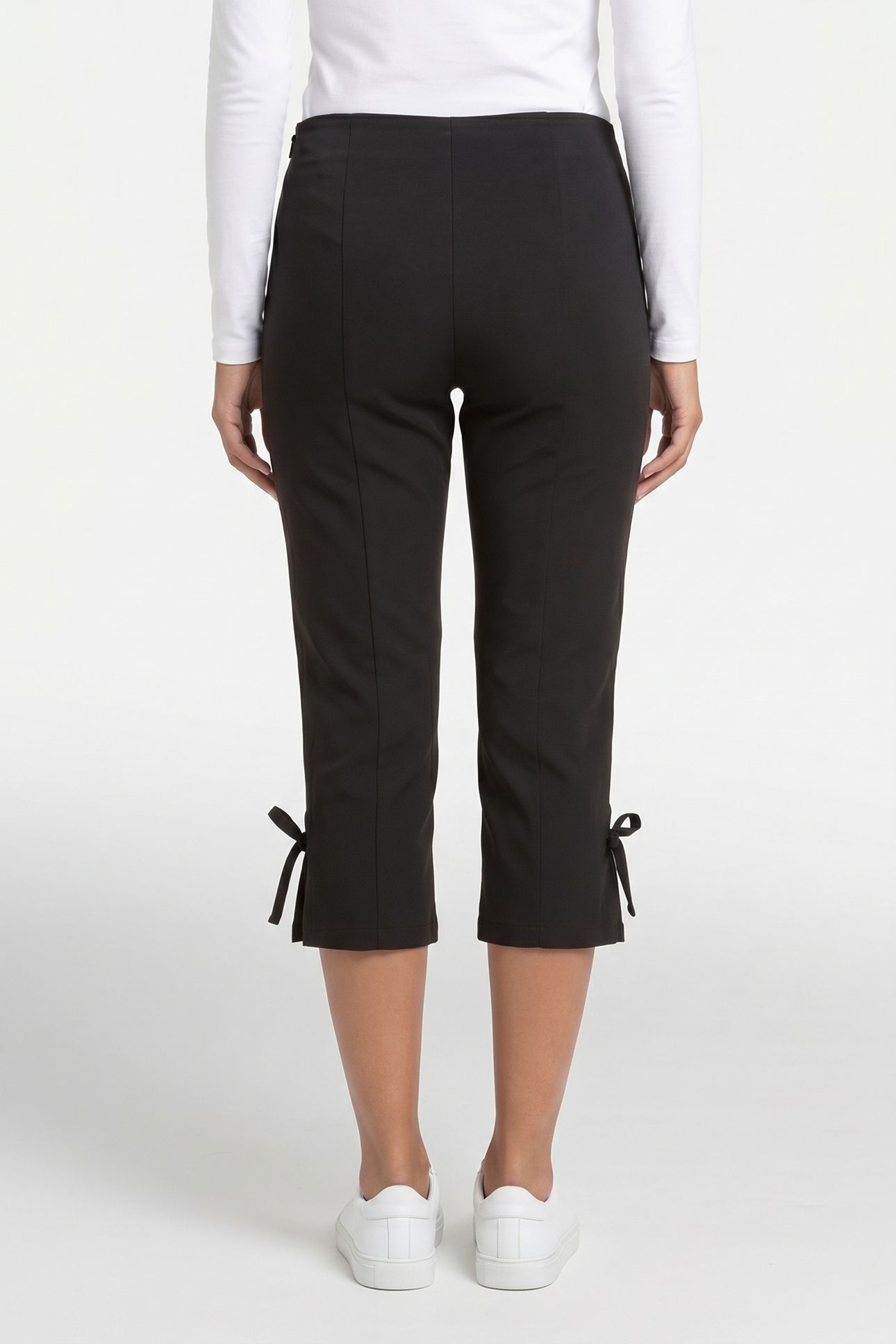 DORYA CAPRI PANTS BLACK 2