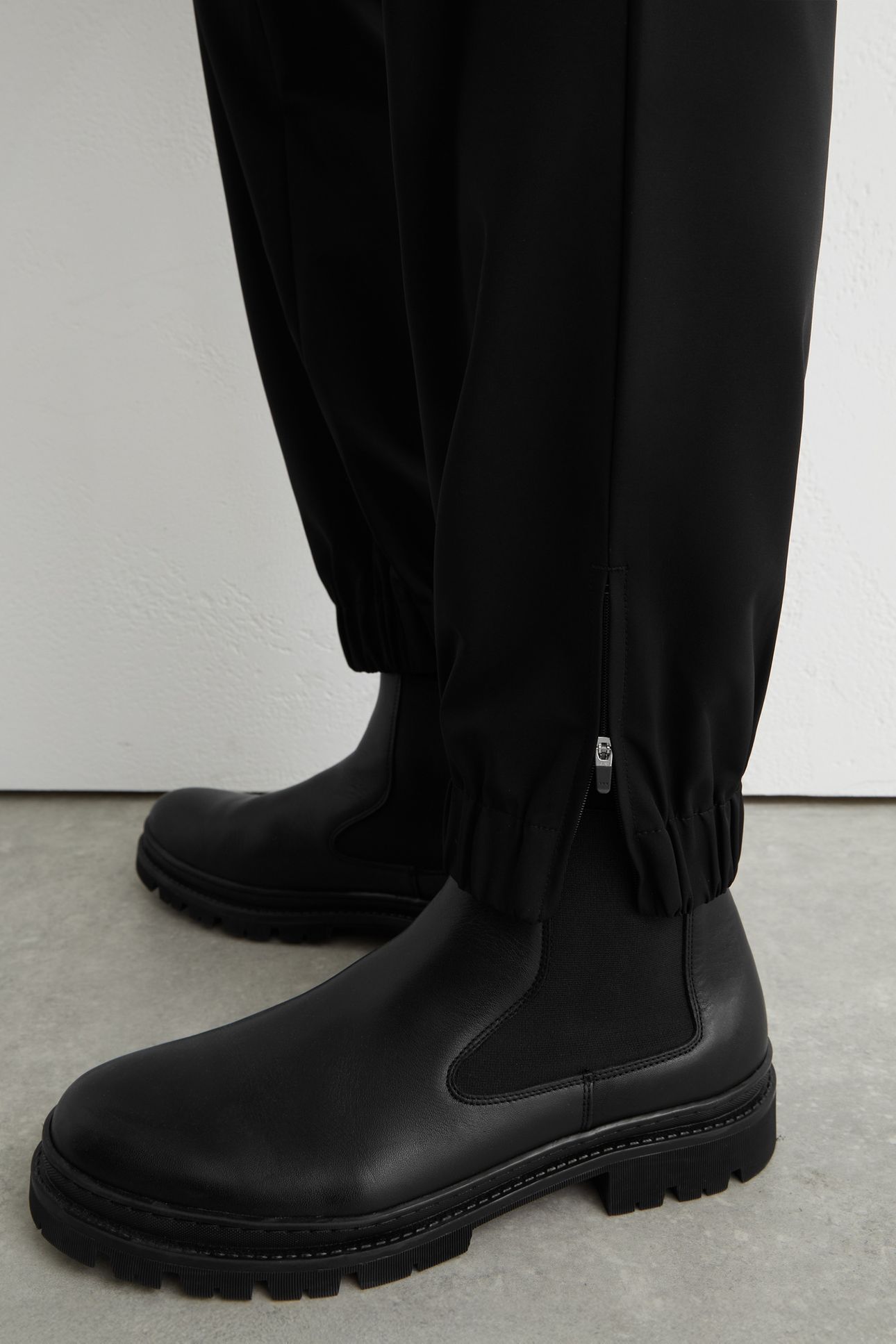 TECHNICAL CUFFED TROUSER BLACK 5