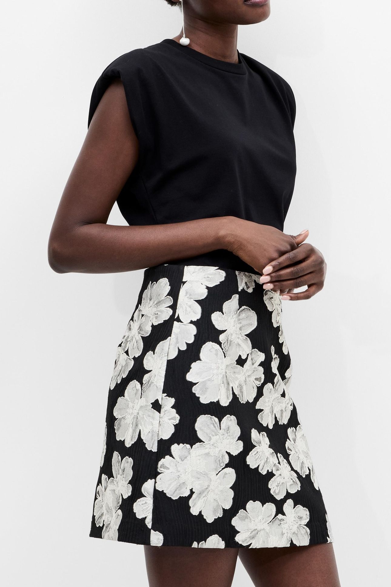 LORA POLY JACQUARD MINI SKIRT PORCELAIN CREAM/BLAC 1