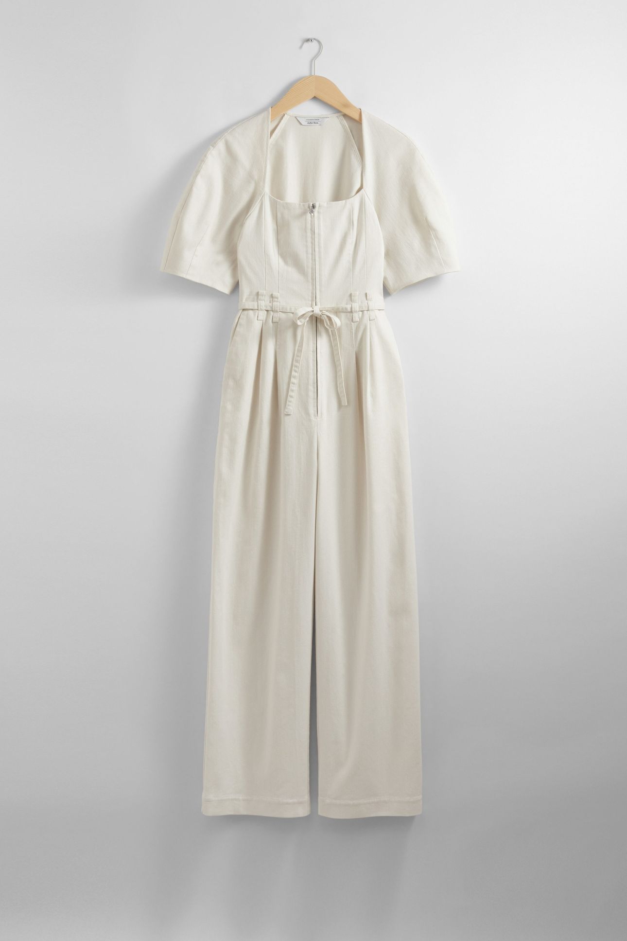 OLIVE JUMPSUIT WHITE 3