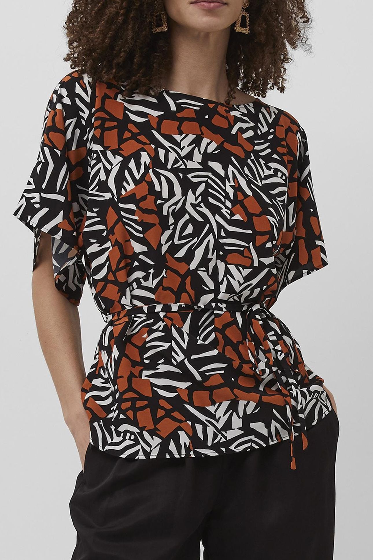 AFARA DRAPE BELTED TOP BLACK MULTI 1