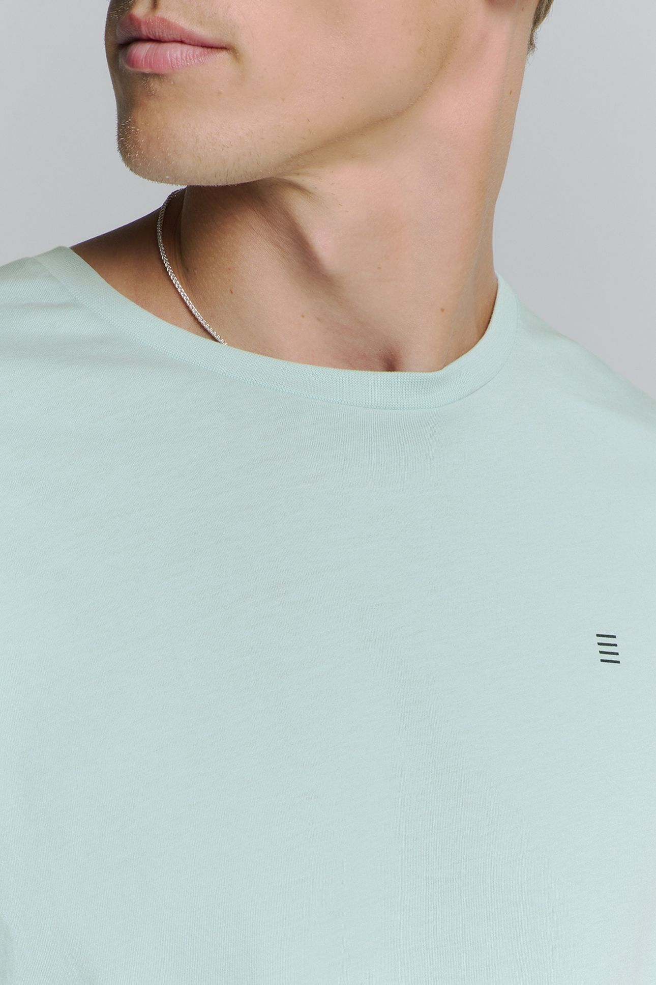 T-SHIRT CREWNECK SOLID BASIC ICE 7