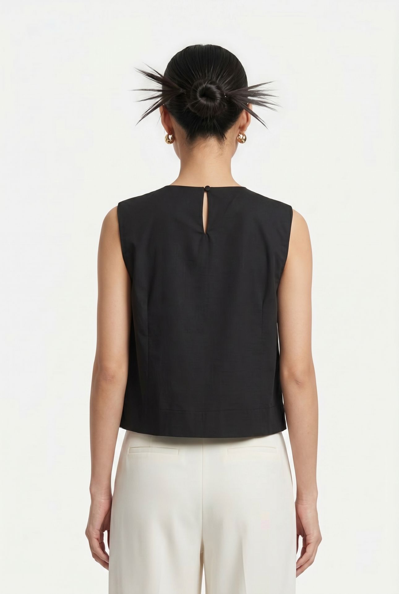 NOUS SOMMES LABELS – MIRA SL TENCEL TOP BLACK 5