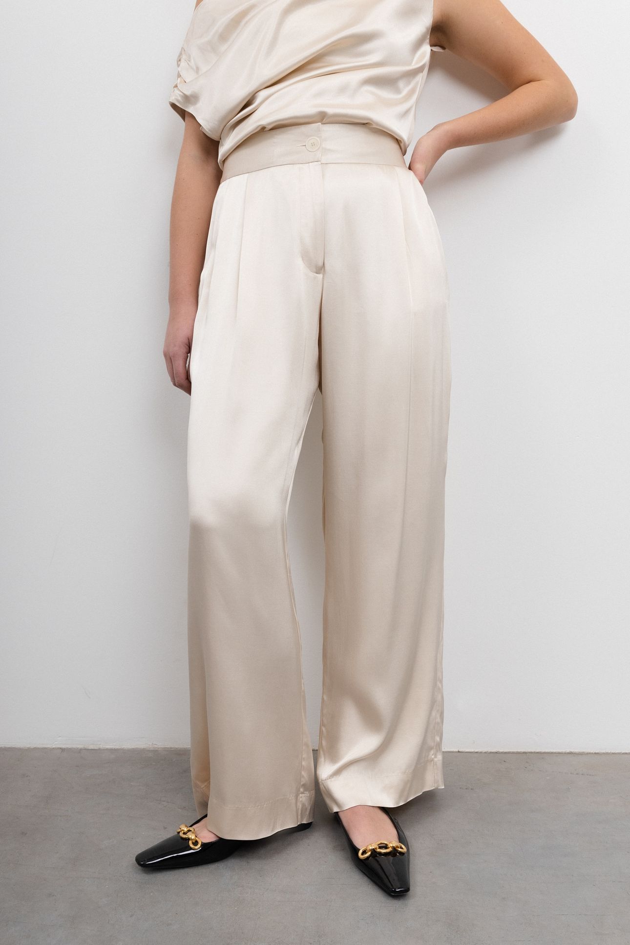 CEDAR TROUSER CHAMPAGNE 2