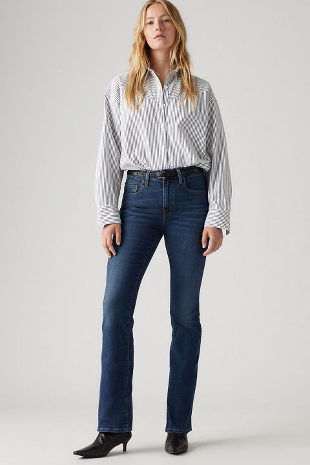 725 HIGH RISE BOOTCUT JEANS 1