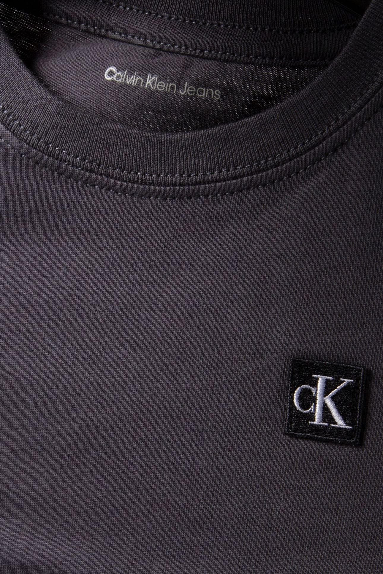 UNISEX MONO MINI BADGE TEE COAL 4