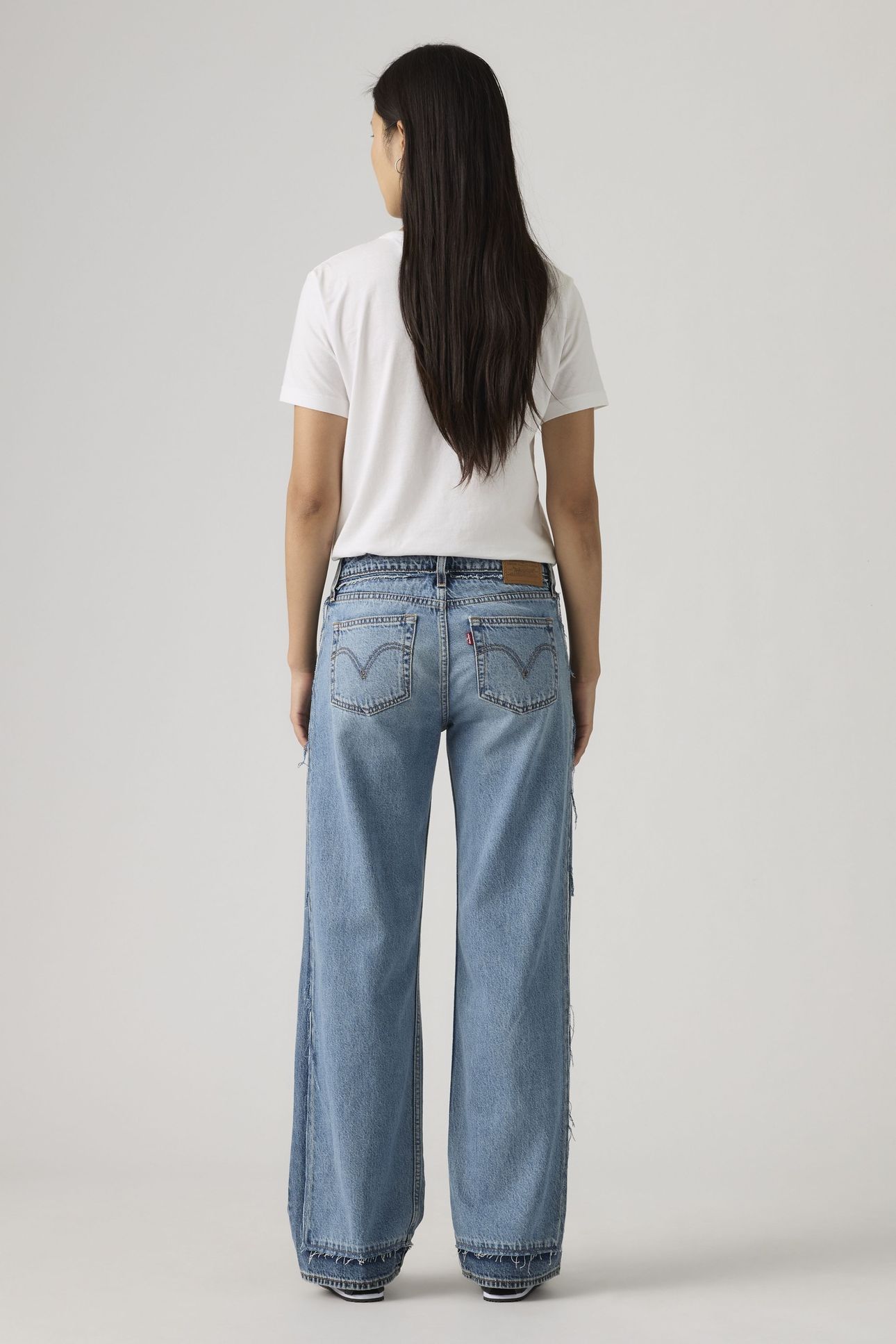 LOW LOOSE DECON JEANS 3