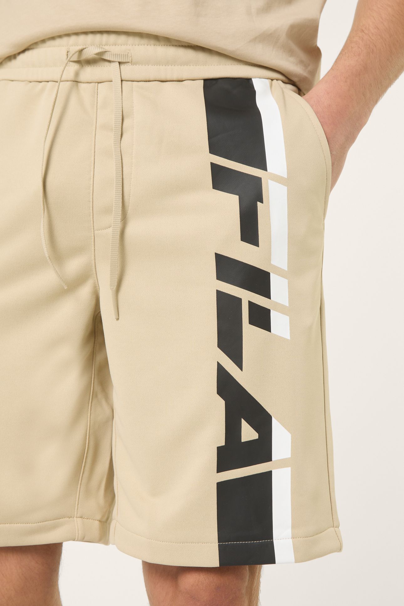 VALIVERSI REGULAR GRAPHIC SWEAT SHORTS WHITE PEPPER 6