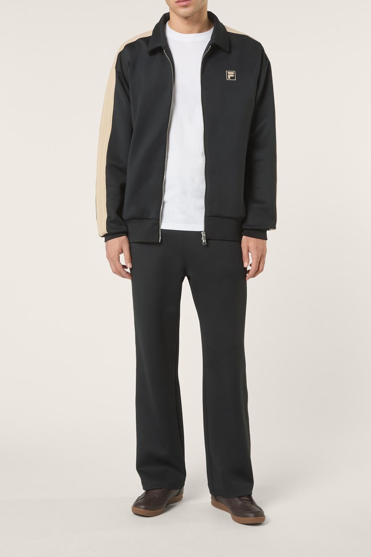 VAIANO RELAXED TAPED TRACK PANTS BLACK 1