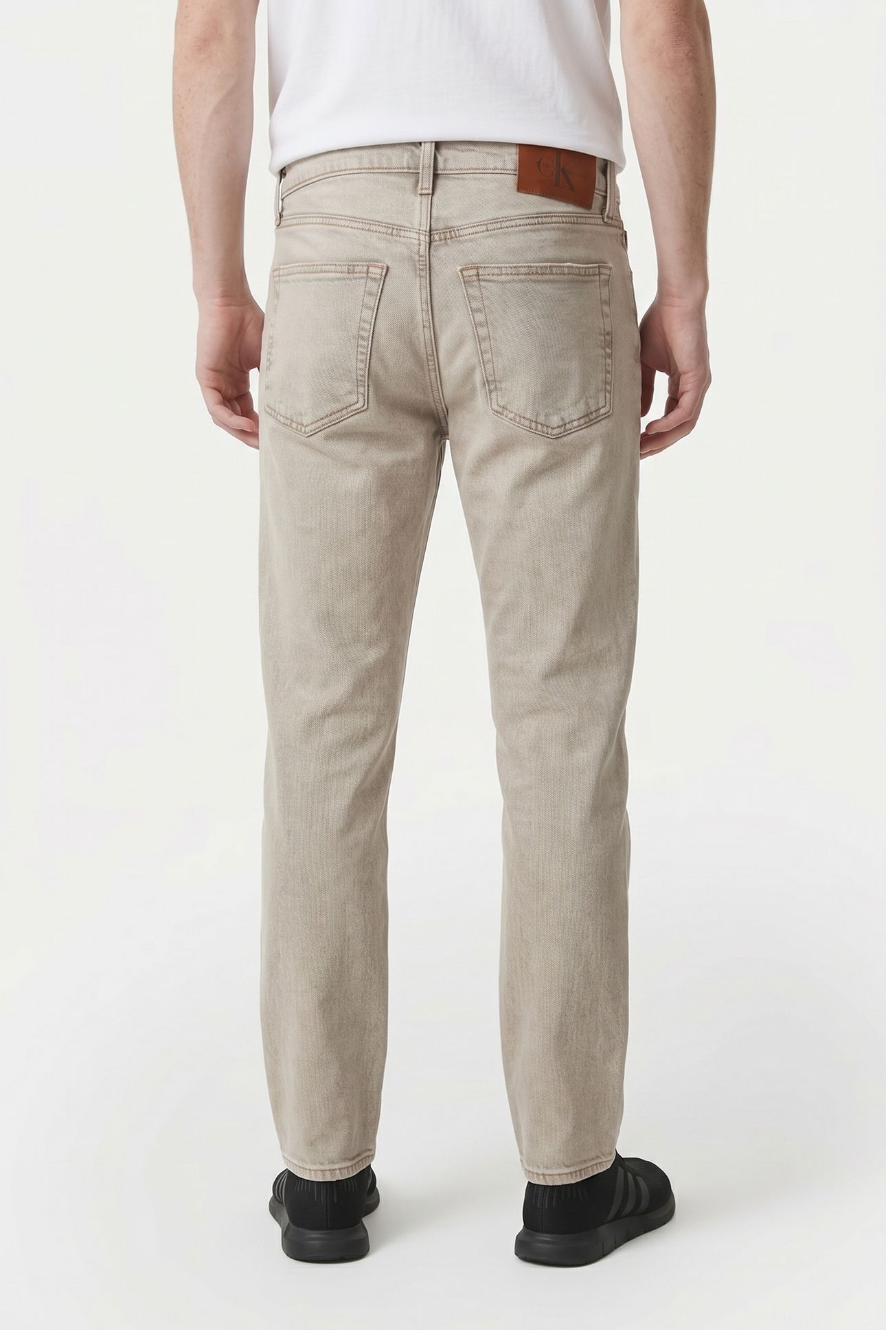 STANDARD STRAIGHT JEANS SNOWPOINT 2