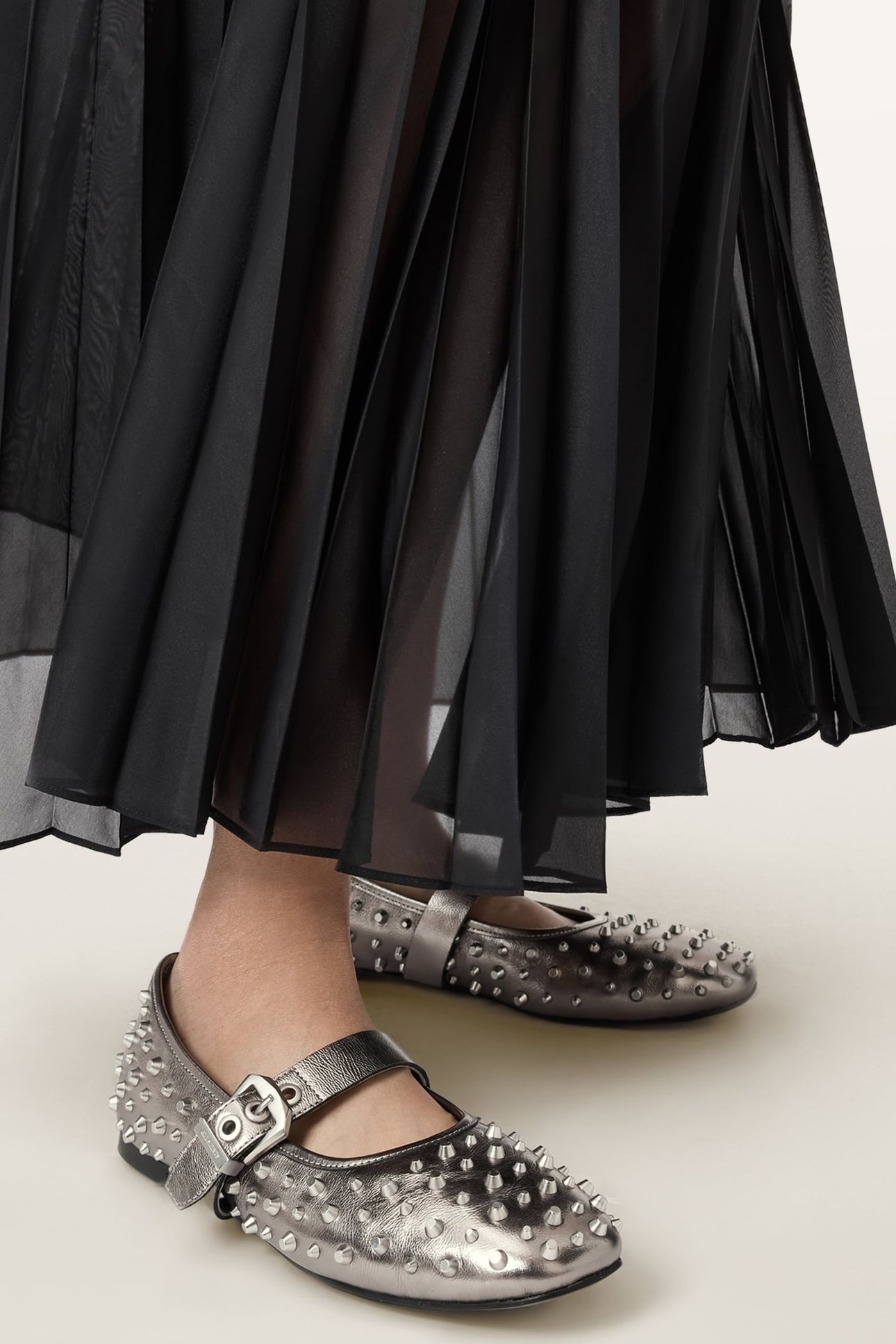 HOLLY STUD SHOE MET GUNMETAL GREY 5