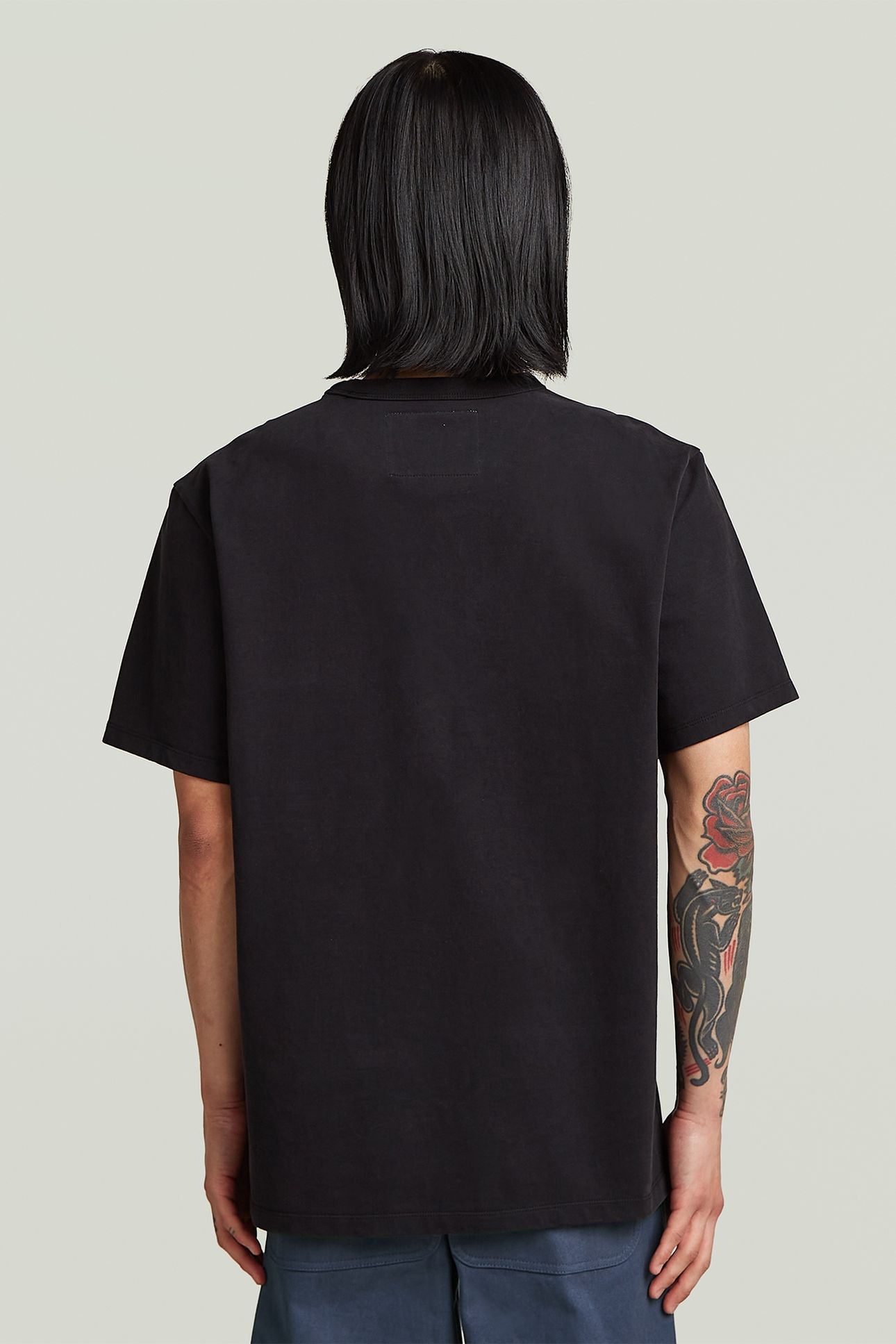 MN NUAG REGULAR R T S\S BLACK 2
