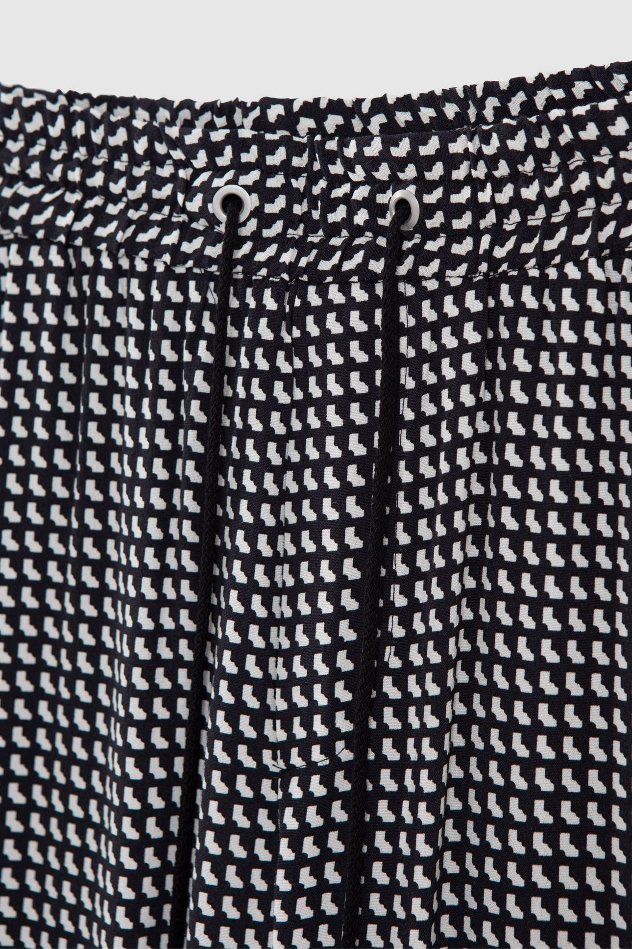 BLACK LENZING™ ECOVERO™ GRAPHIC PRINT TROUSERS 7