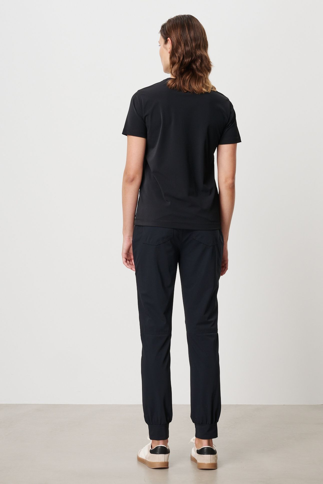 AKRON TEE BLACK 4