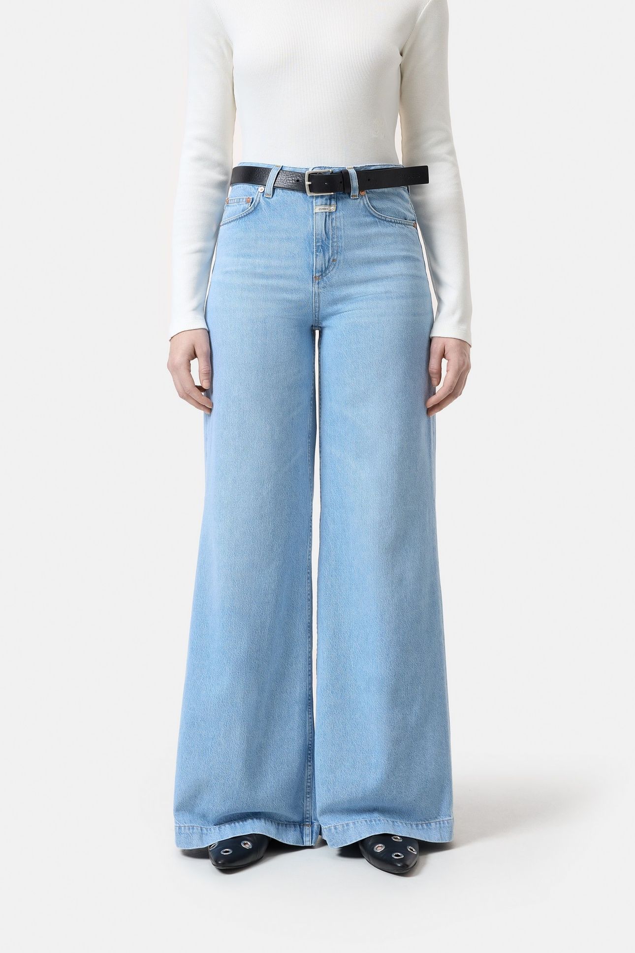 GLOW-UP LIGHT BLUE 1