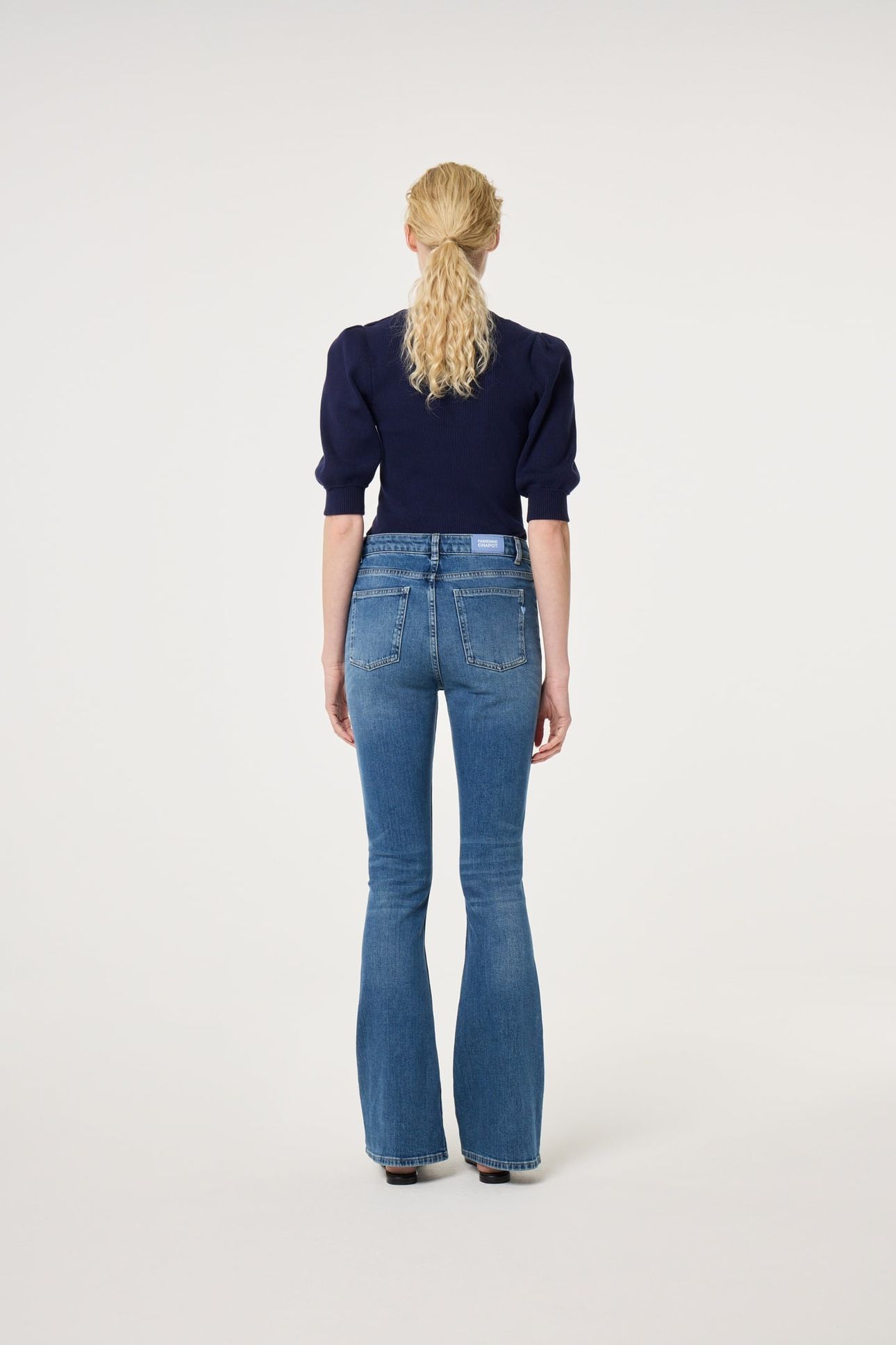MOLLY SHORT SLEEVE PULLOVER AFTER MIDNIGHT BLUE 3