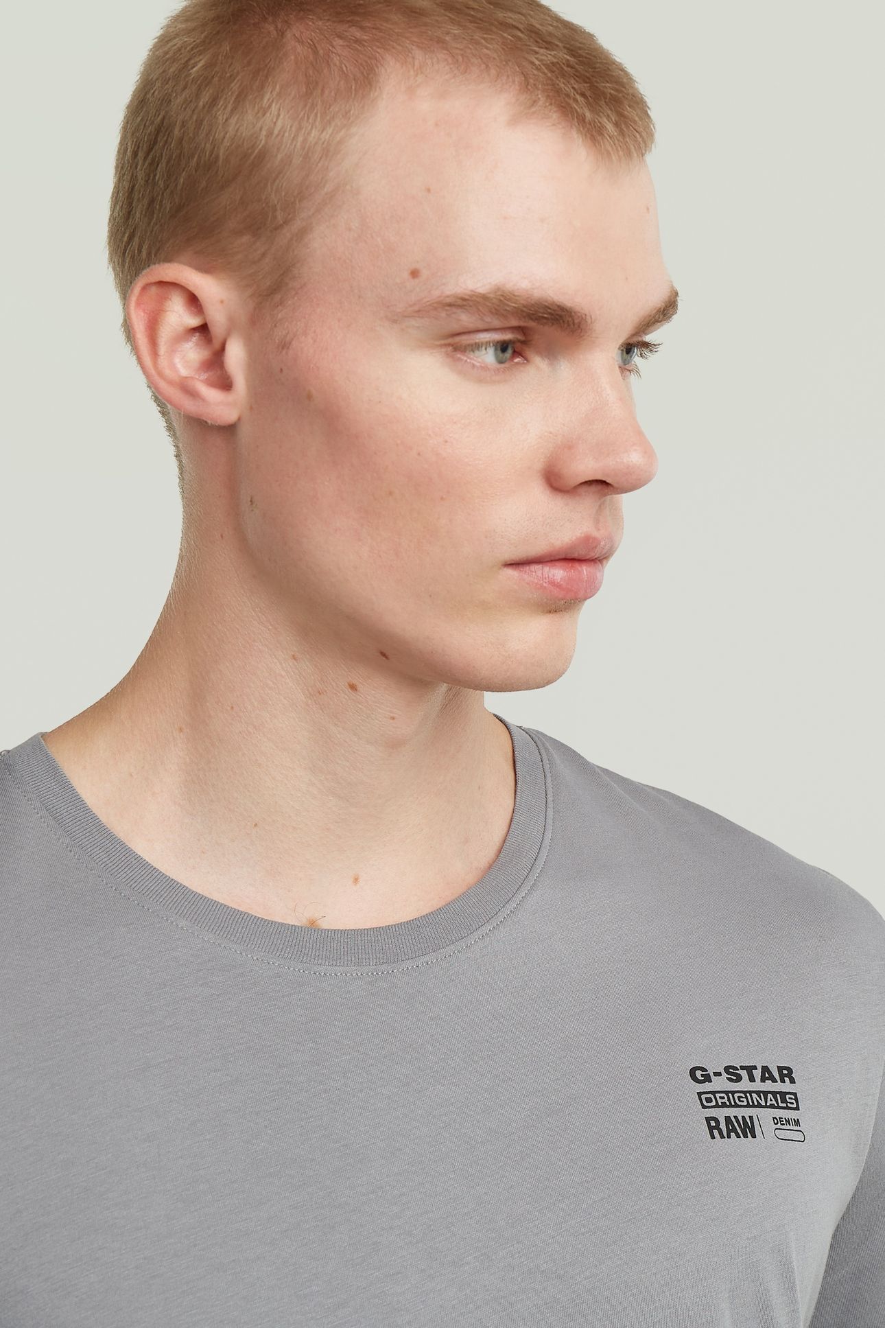 CHEST LOGO R T GREY 6