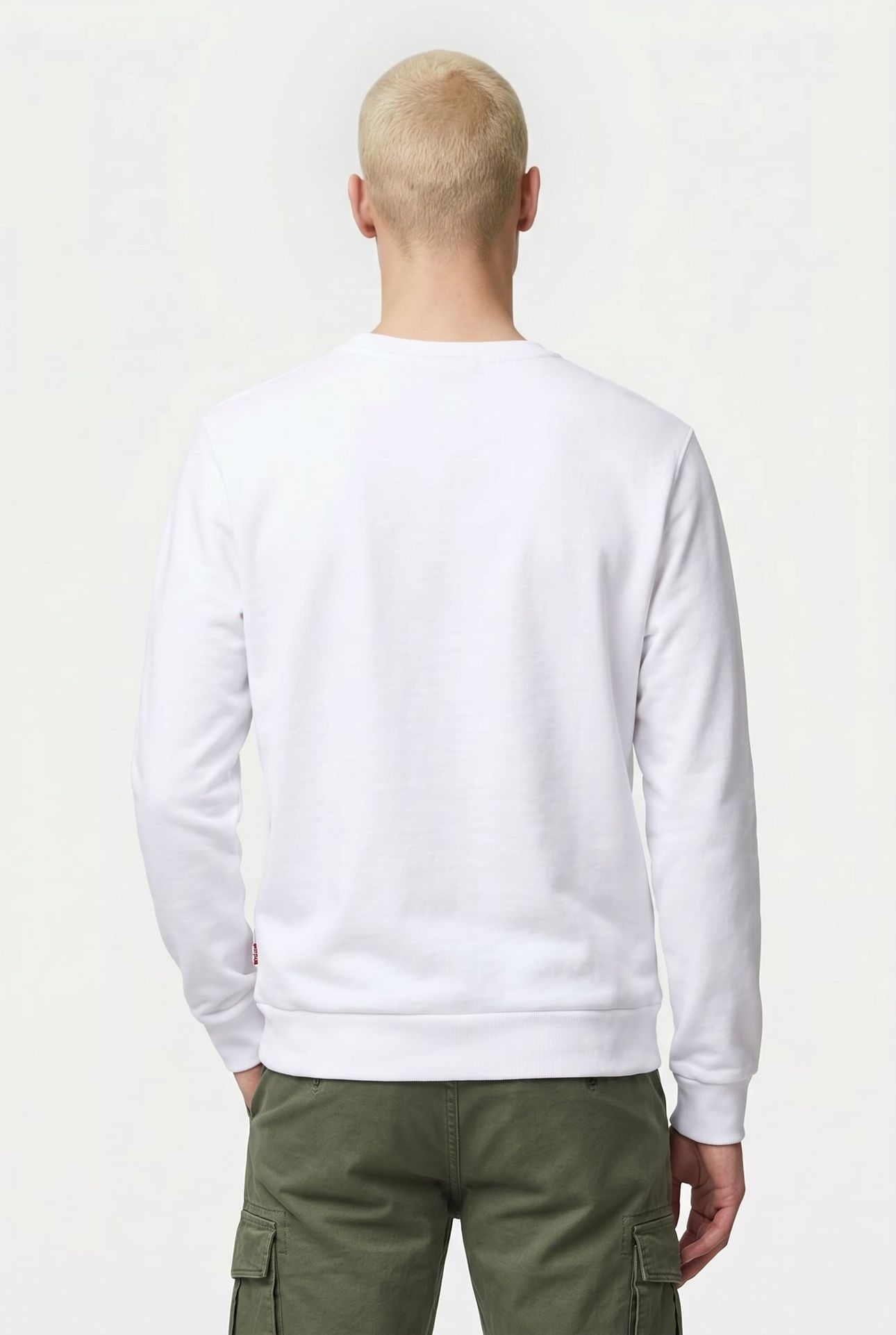 GRAPHIC SWEATSHIRT BATWING OUTLINED CHESTHIT WHITE 2
