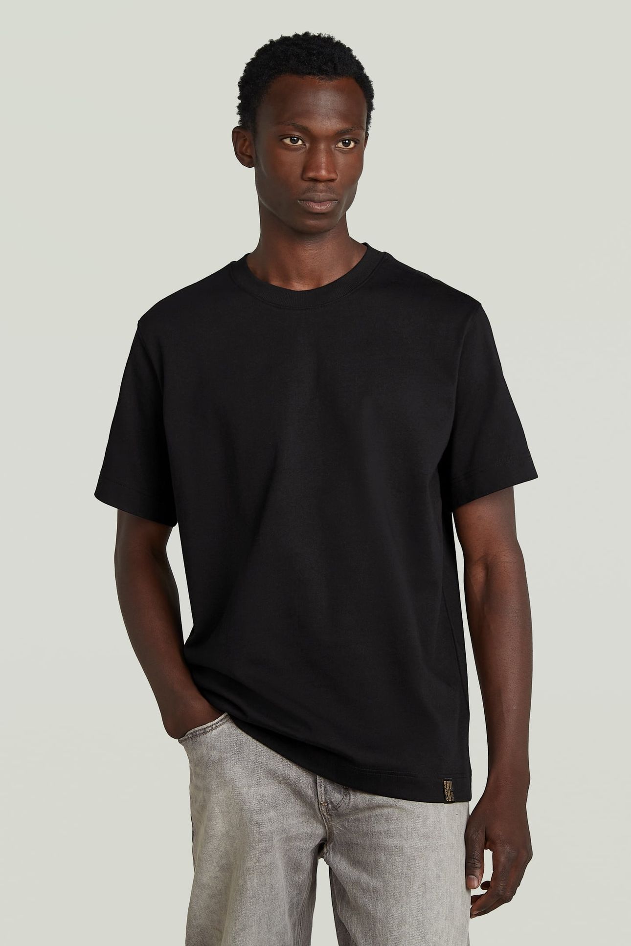 ESSENTIAL R T BLACK 3