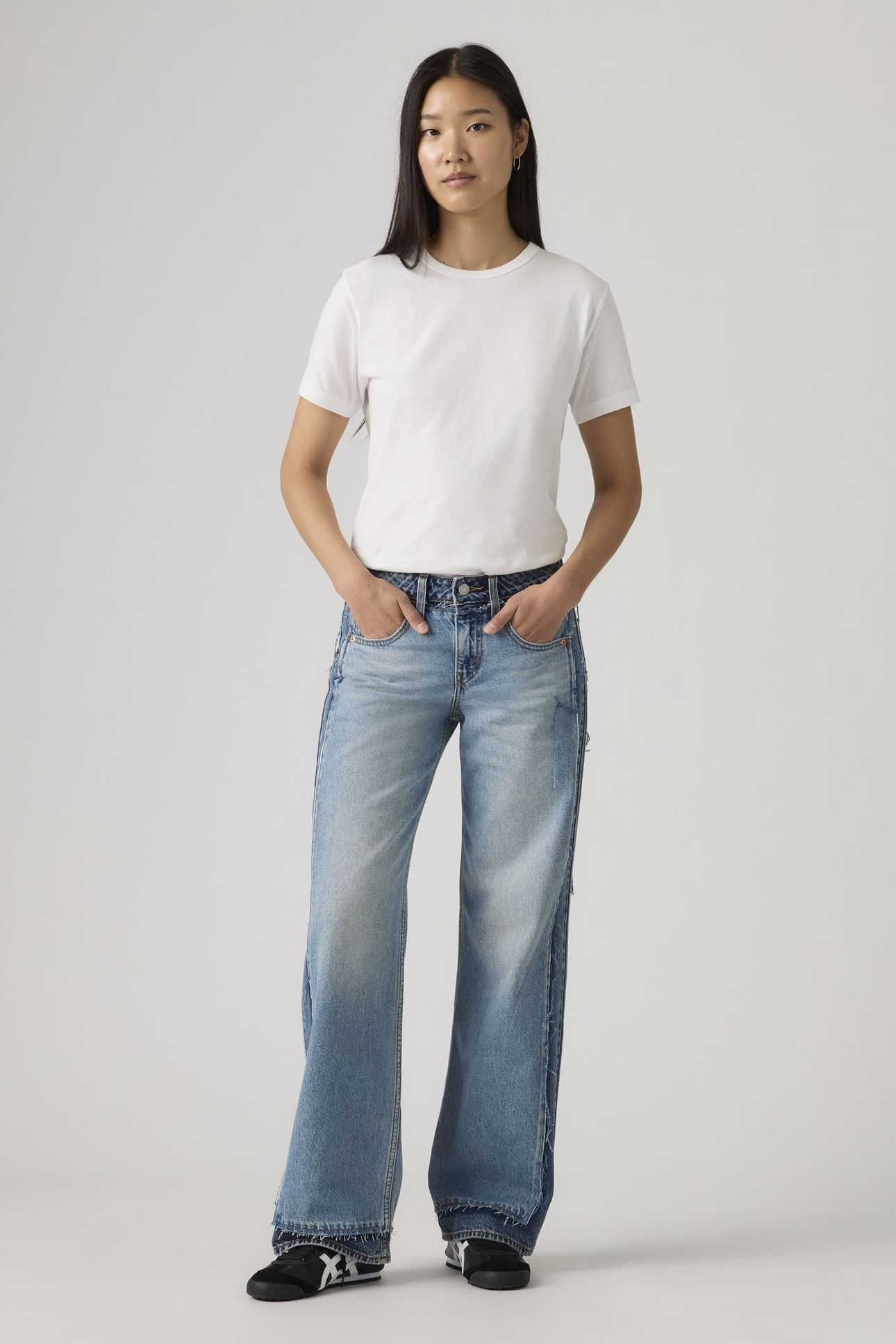 LOW LOOSE DECON JEANS 1