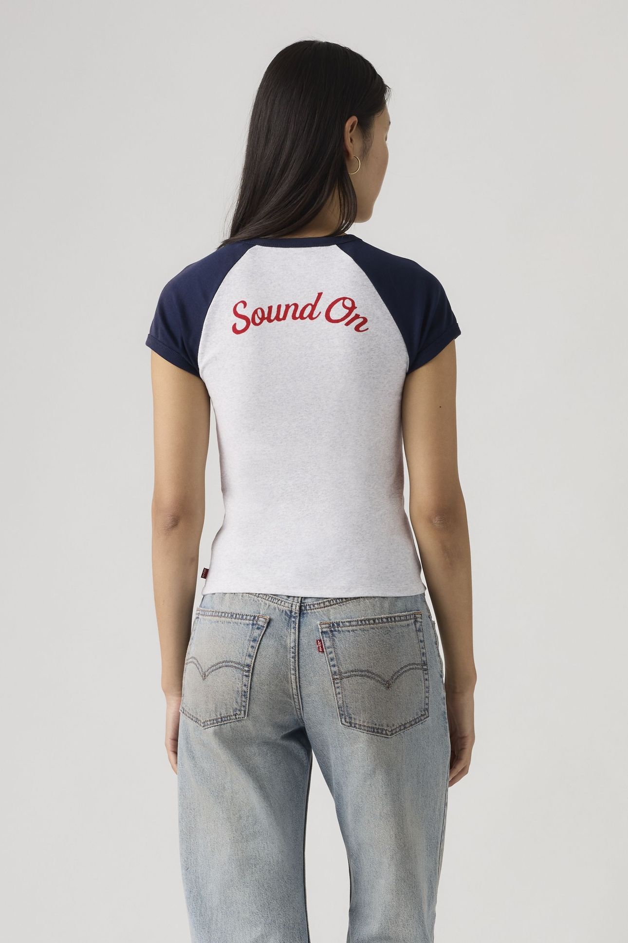GRAPHIC RILEY RAGLAN TEE 2