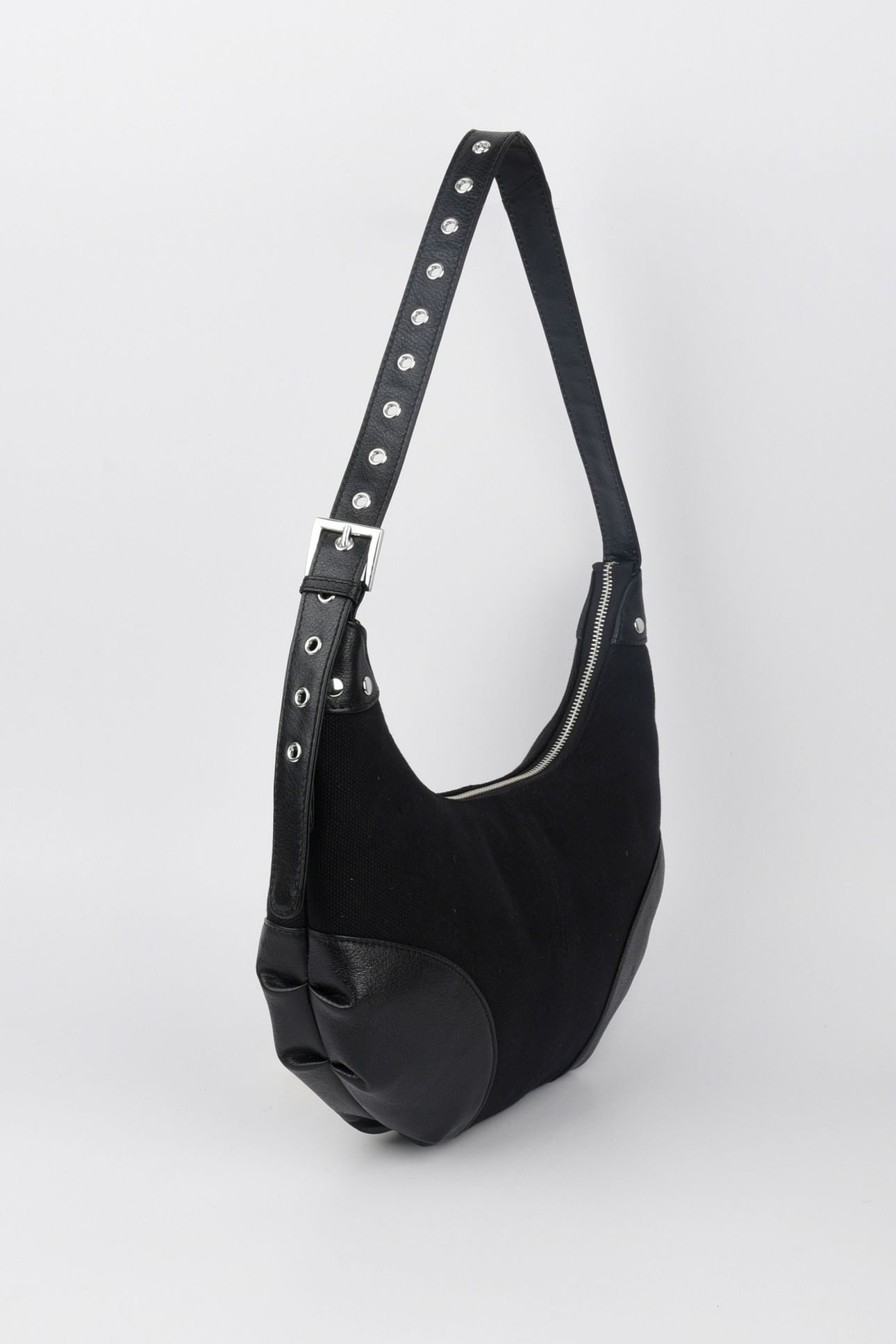 DAGMAR CANVAS BLACK 2