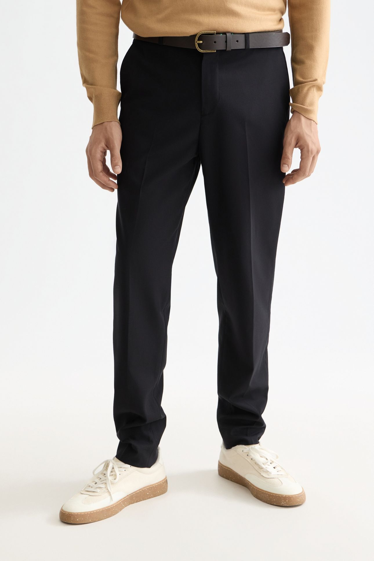 CORE - IRVING - COOL-WOOL BLEND CHINO BLACK 2