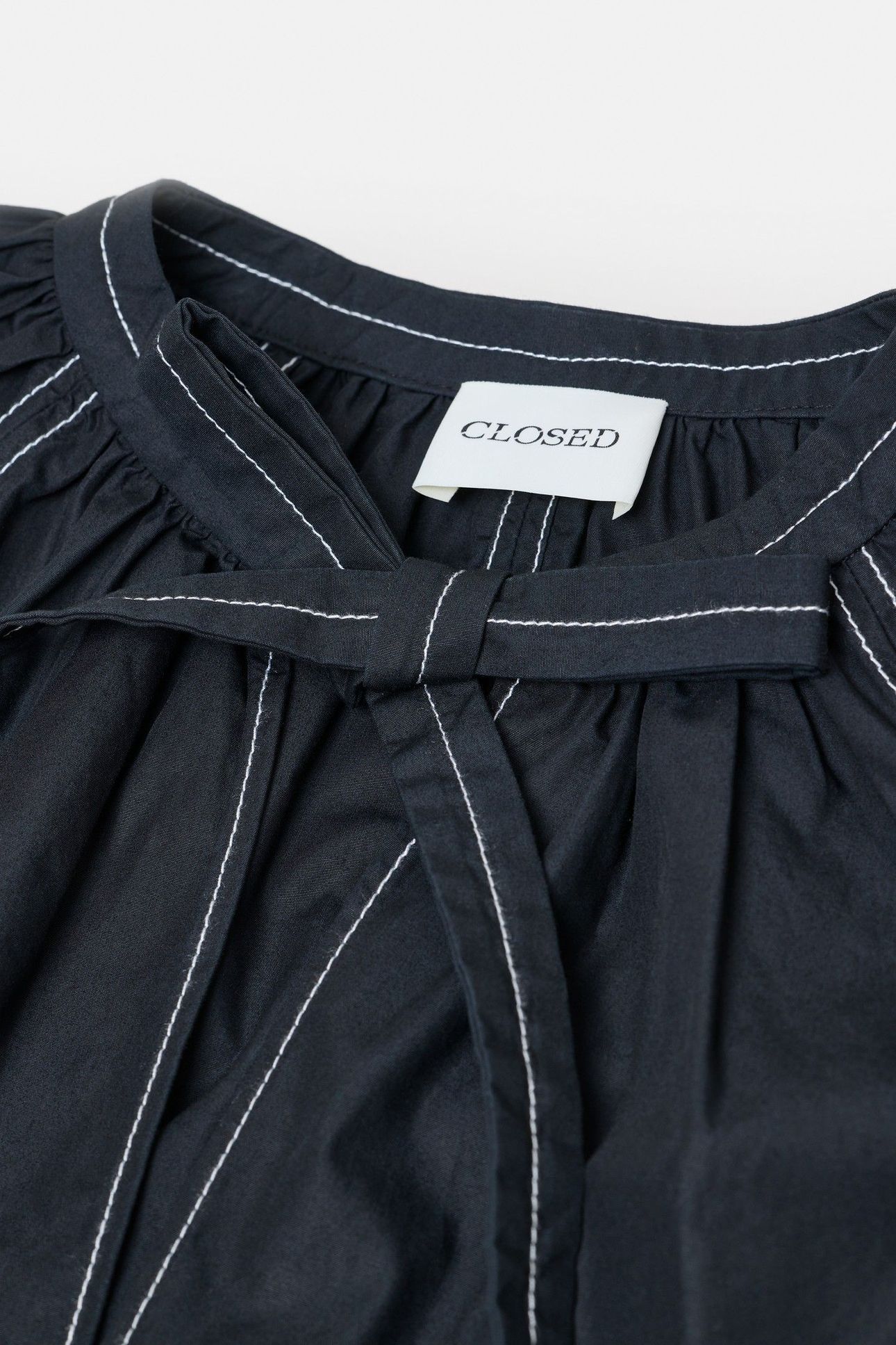 CROPPED TOP BLACK 4