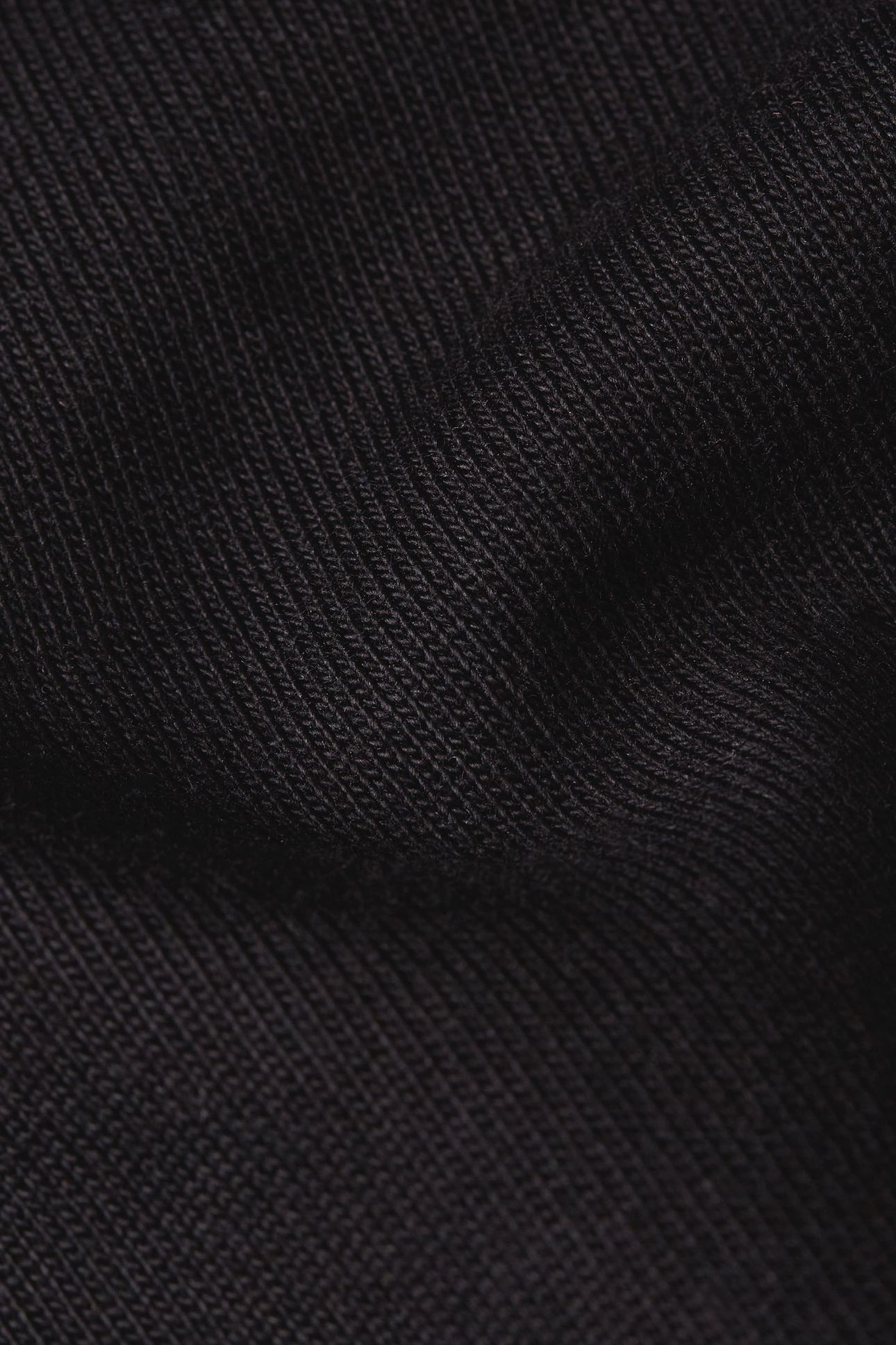 ESSENTIAL R T BLACK 6