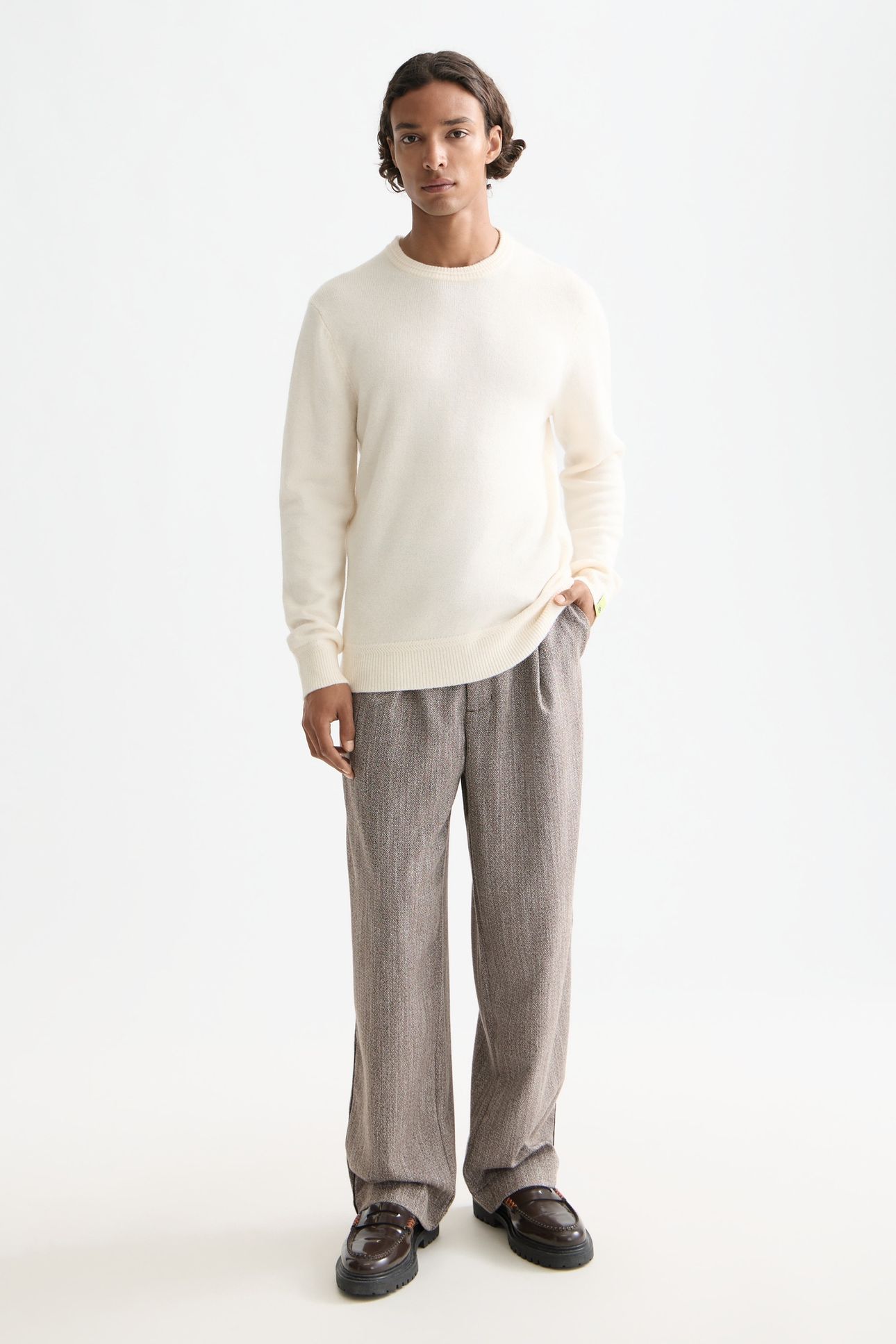 SOFT KNIT REGULAR FIT CREW NECK EGGNOG 3