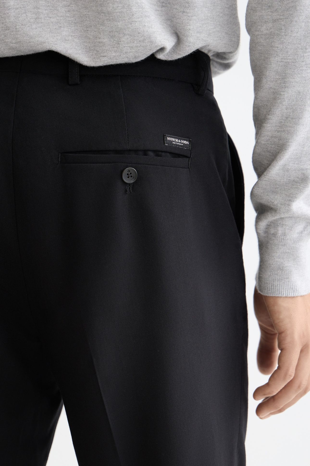 CORE RELAXED STRAIGHT FIT COOL-WOOL BLEND CHINO NIGHT 9